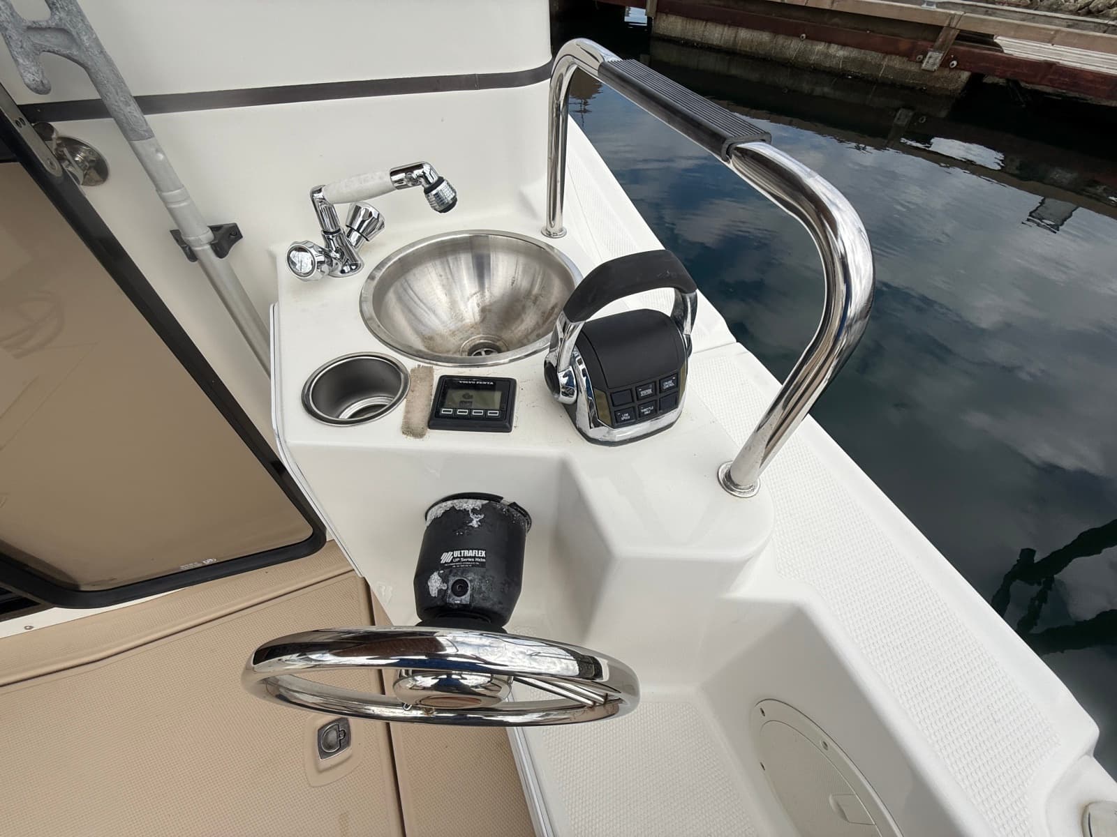 2015 Cutwater C-28 28