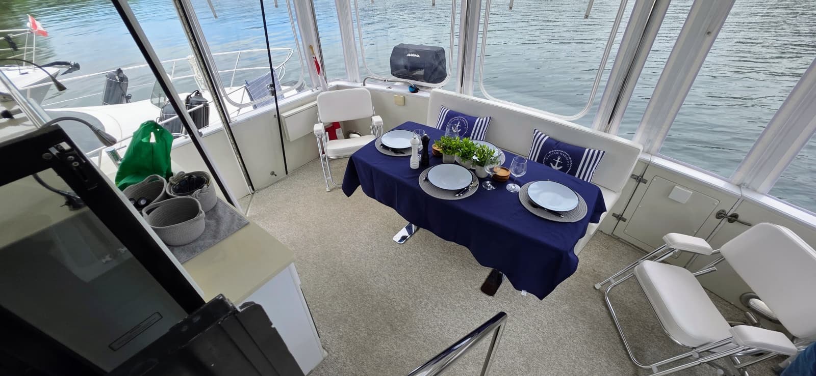 1987 Carver 4207 Aft Cabin 42