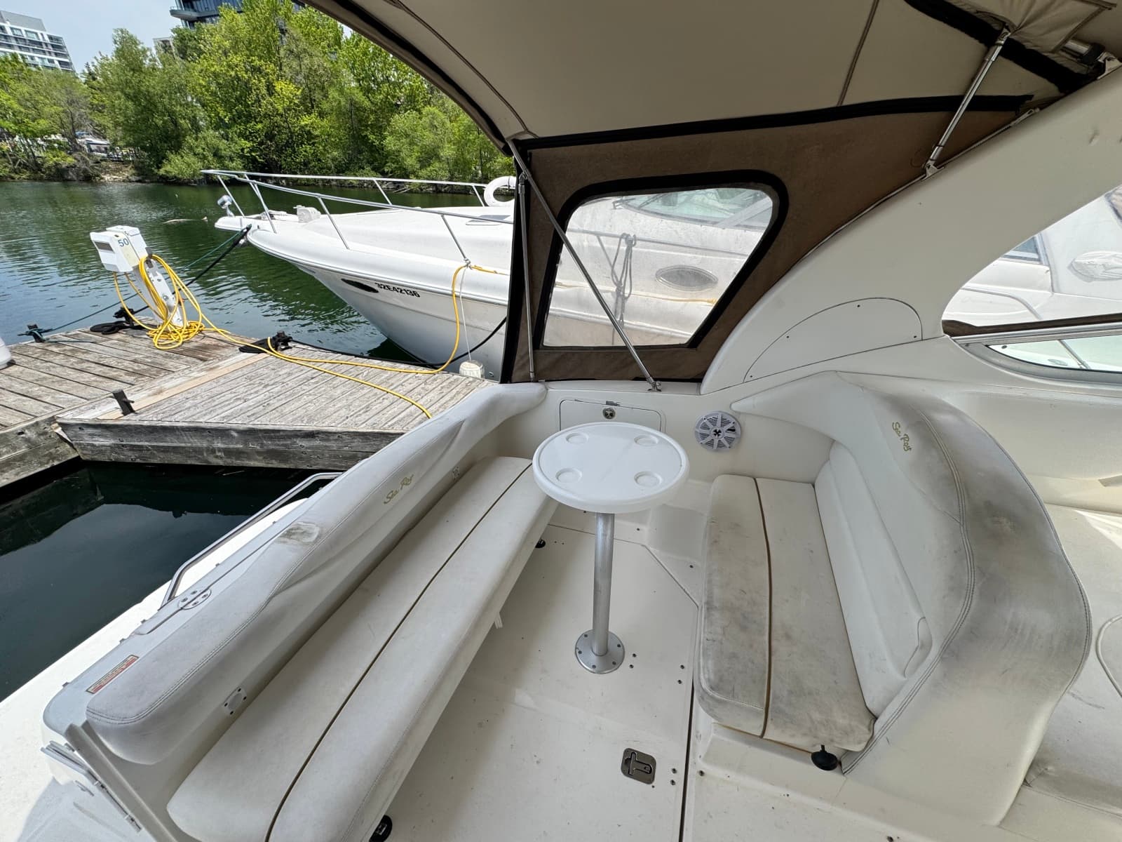 2001 Sea Ray 280 Sundancer 28