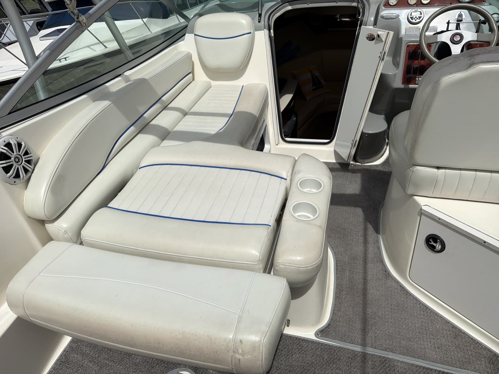 2007 Bayliner 245