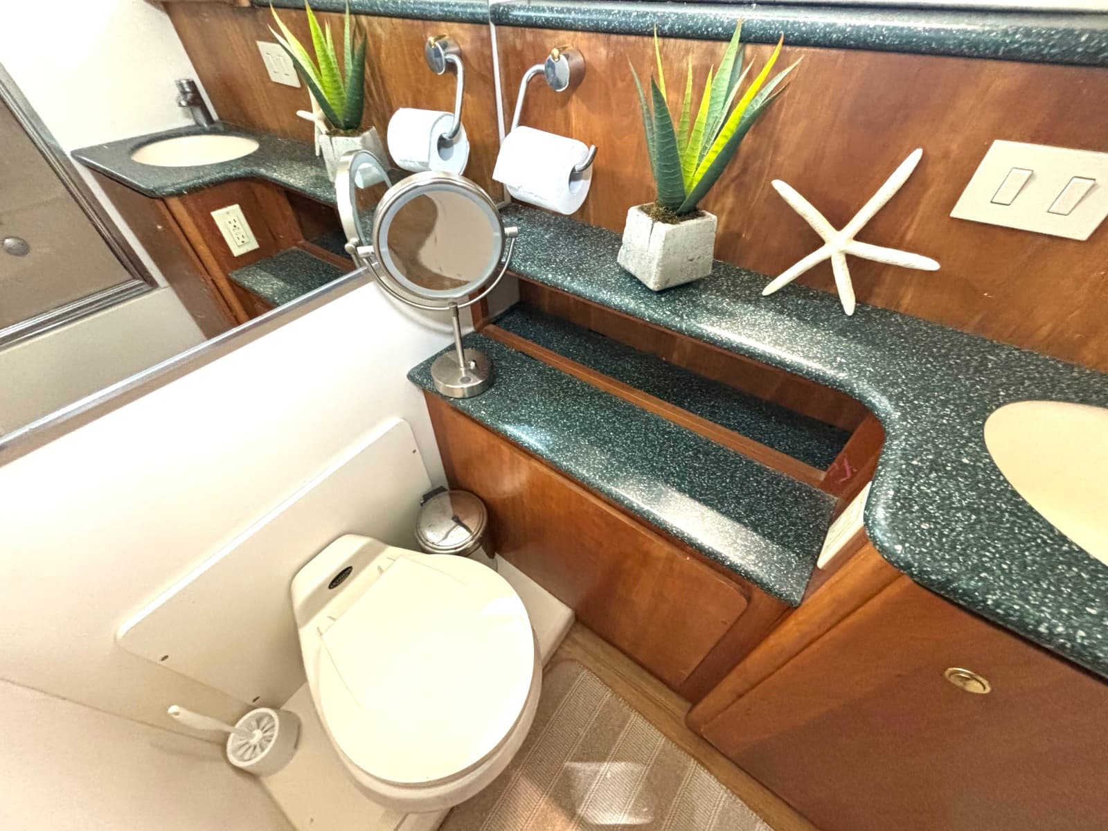 1999 Silverton 453 Motor Yacht