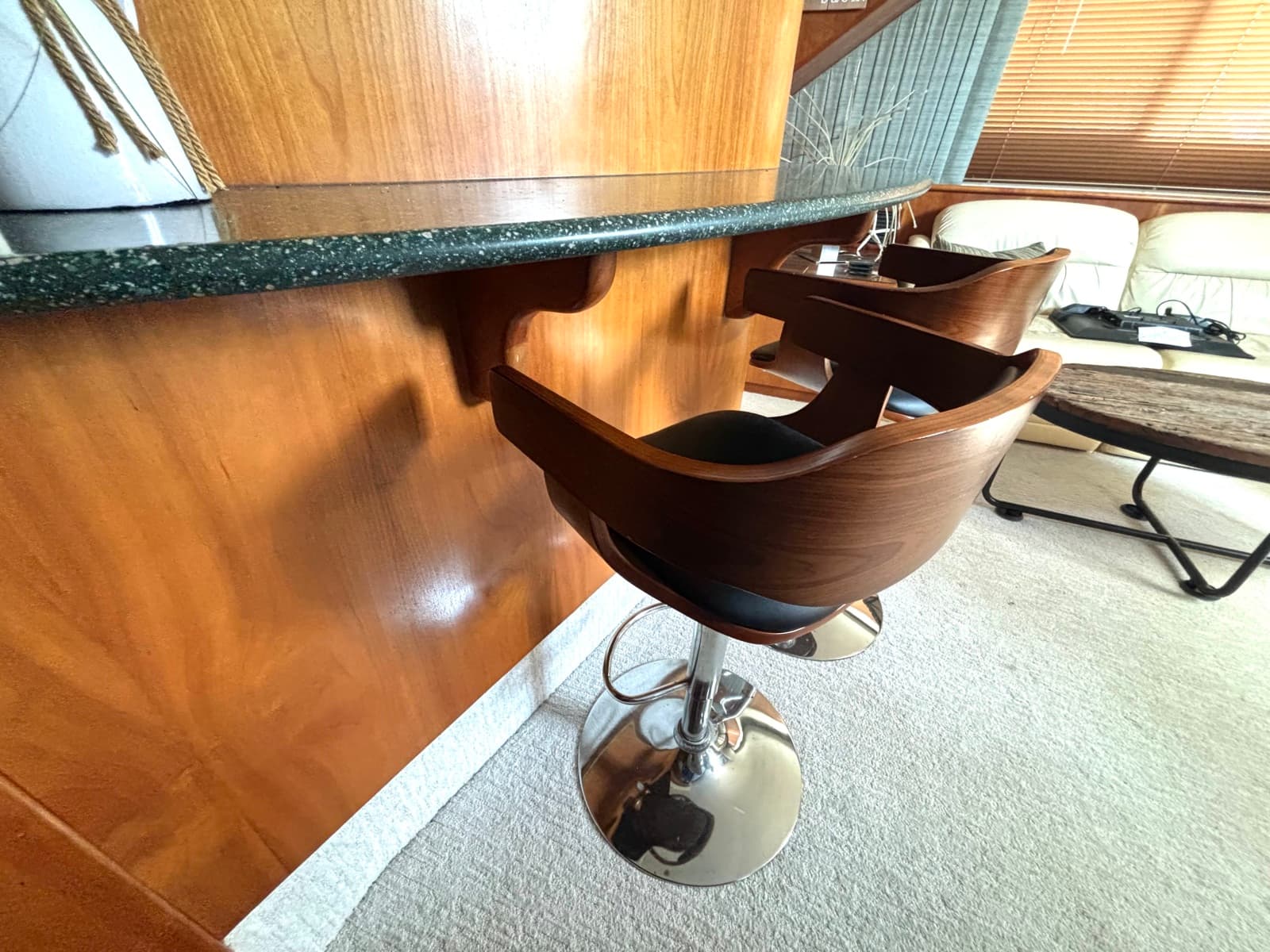 1999 Silverton 453 Motor Yacht