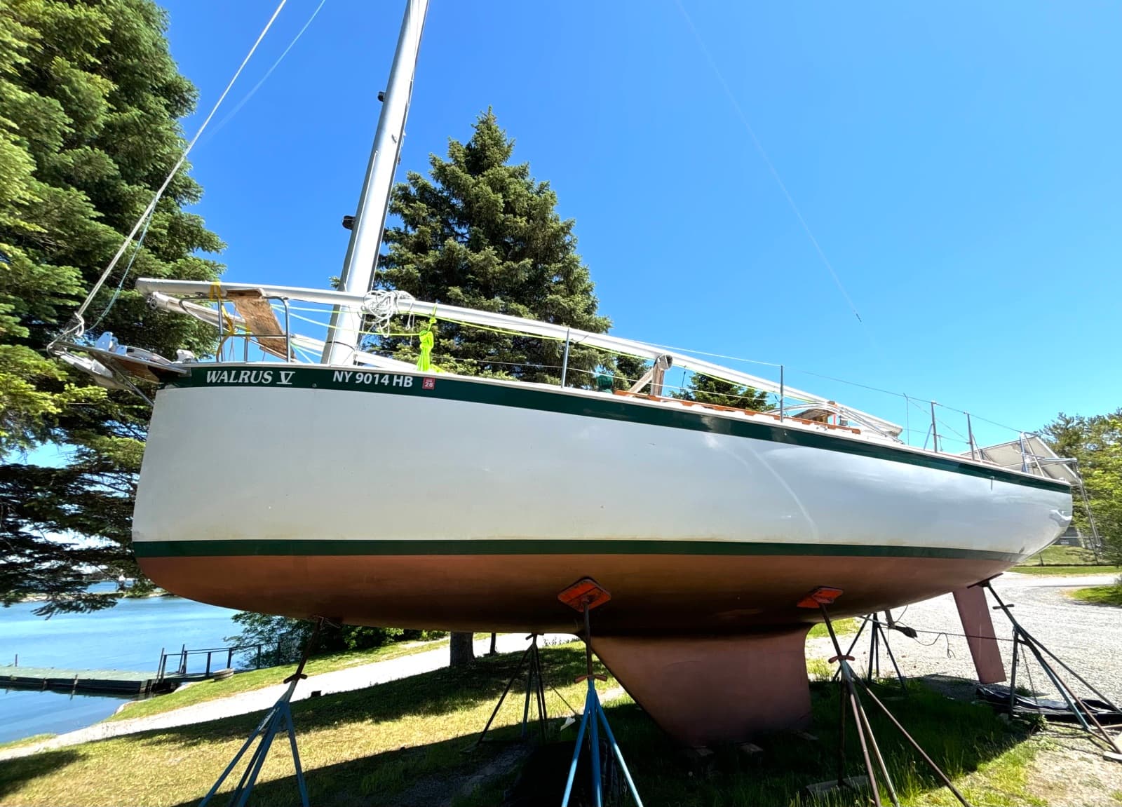 1985 Nonsuch 30 Ultra