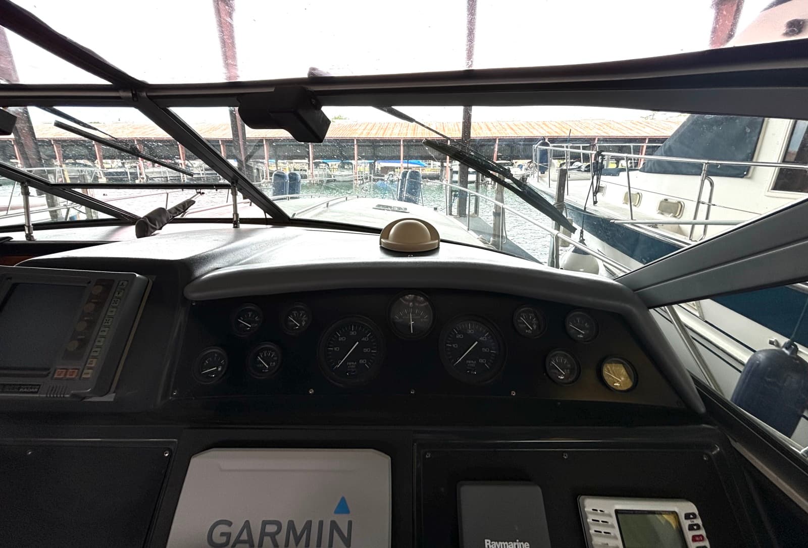 1991 Sea Ray 400 Express Cruiser 40