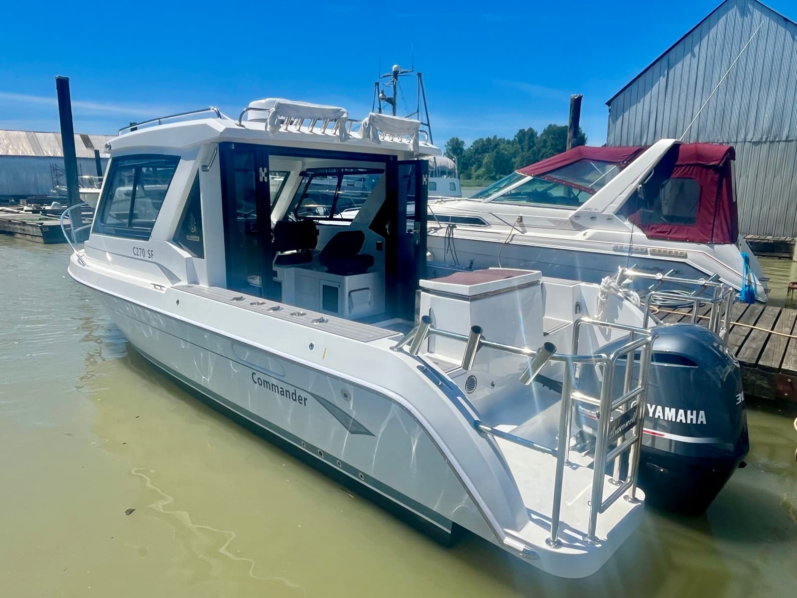 2025 Commander 27 Sportfisher