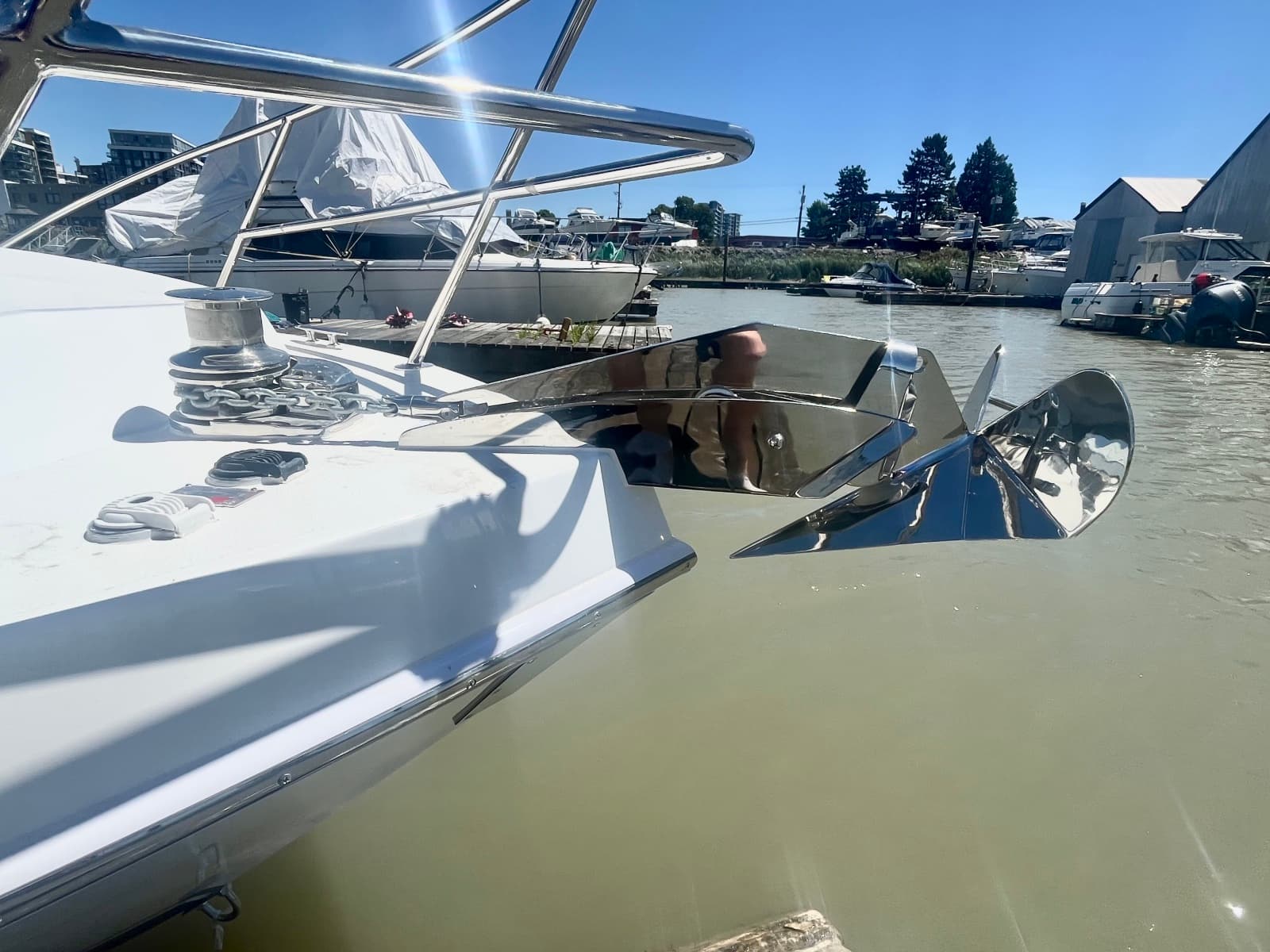 2025 Commander 27 Sportfisher