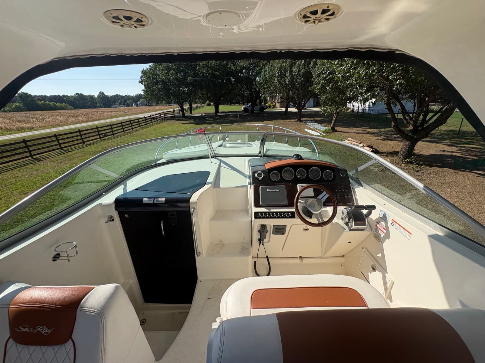 2010 Sea Ray 310 Sundancer