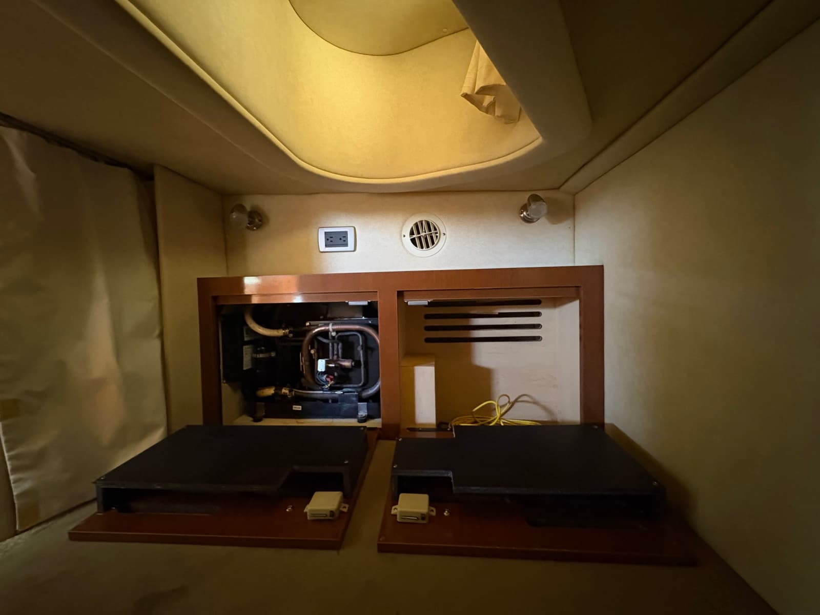 2010 Sea Ray 310 Sundancer