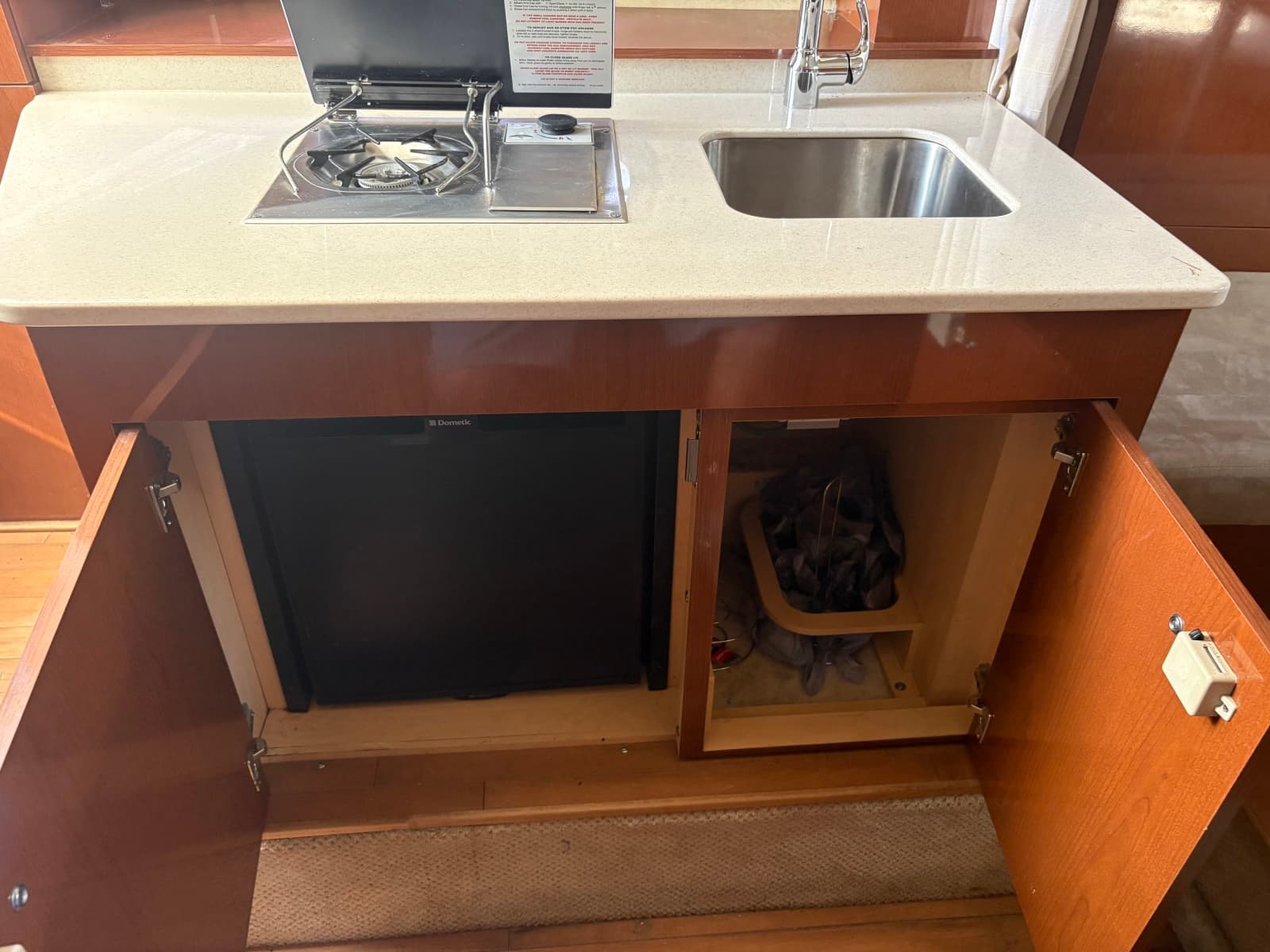 2010 Sea Ray 310 Sundancer
