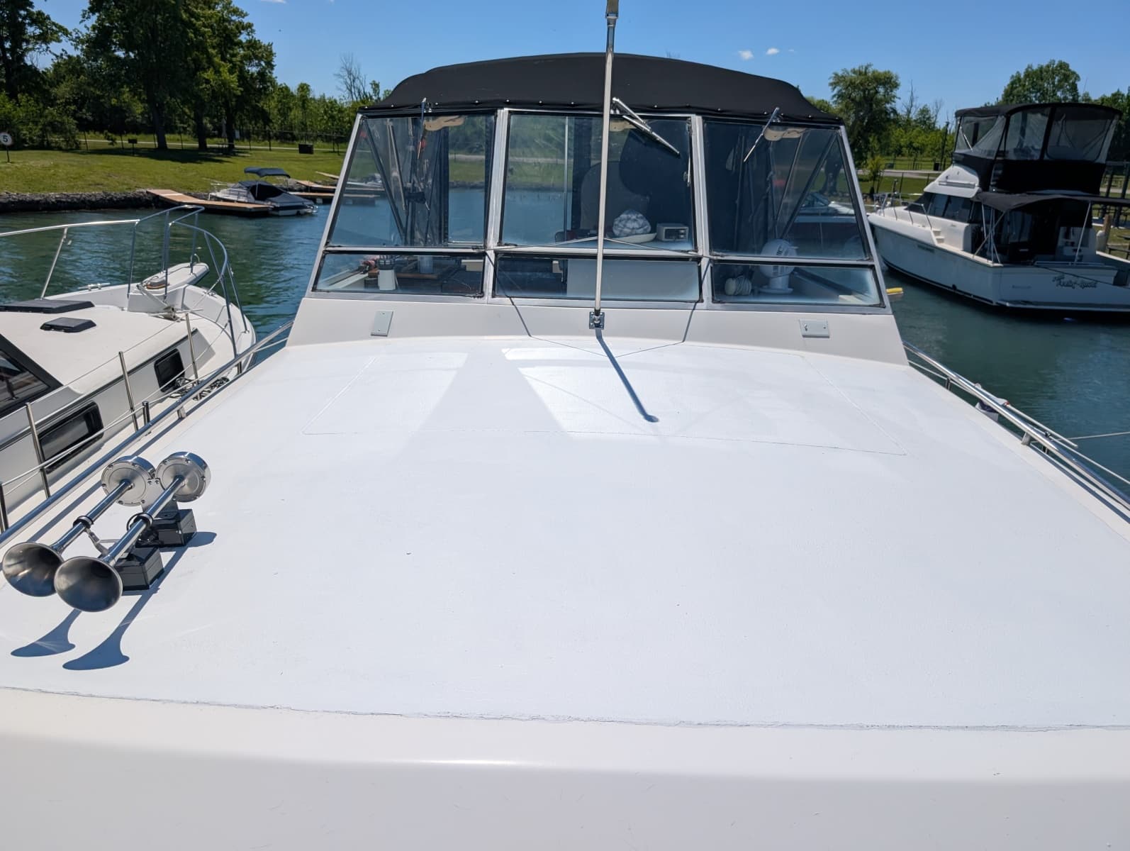 1977 Trojan 36 Tri-Cabin 36