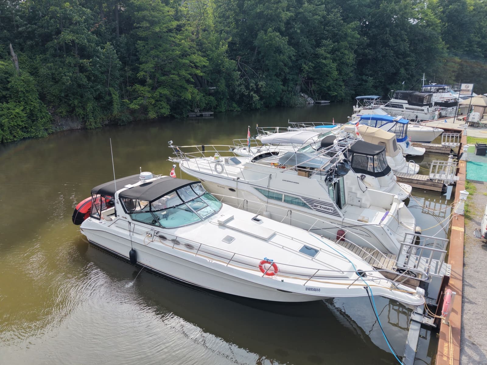 1998 Sea Ray 400 Express