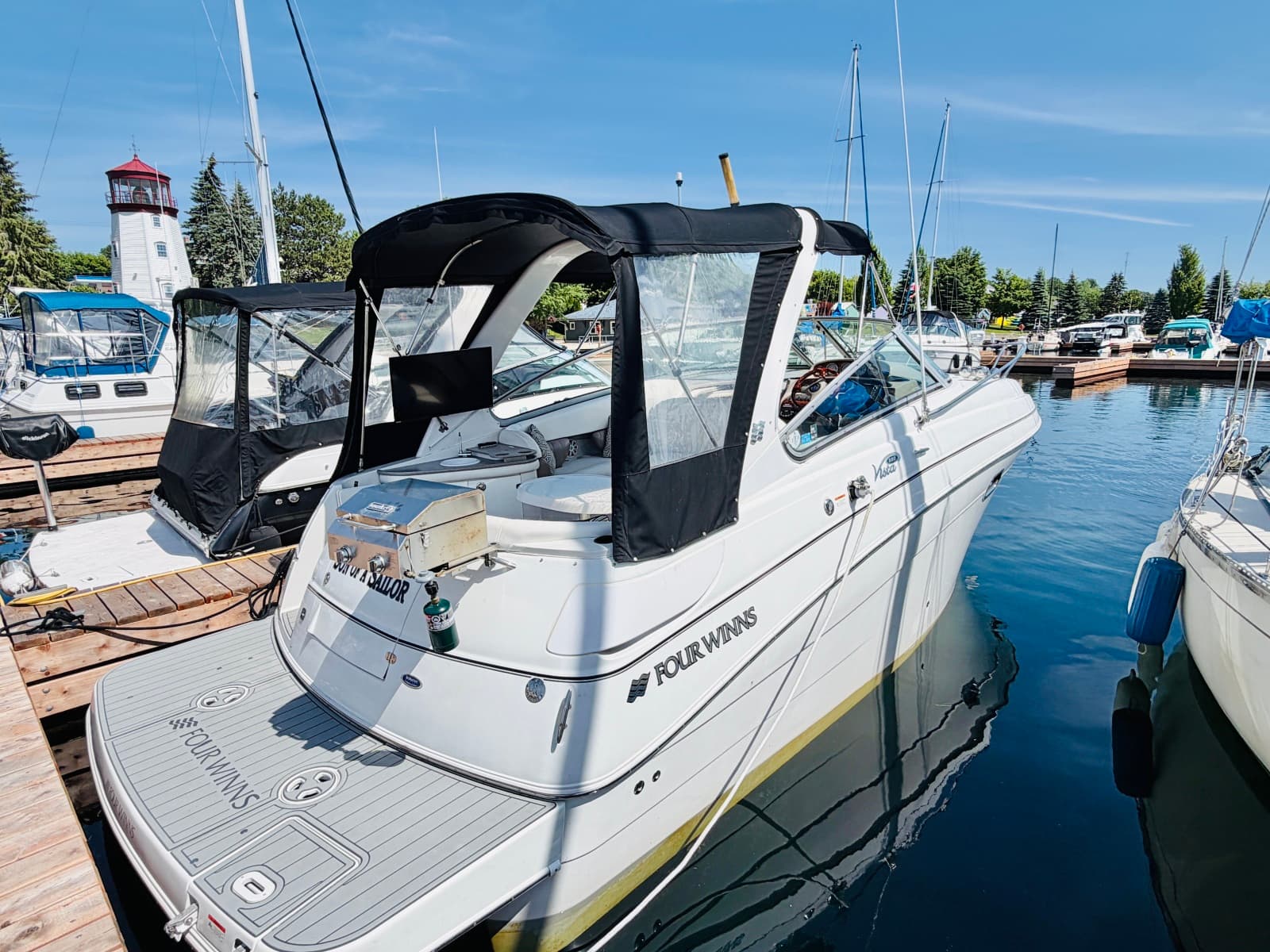 2006 Four Winns 288 Vista