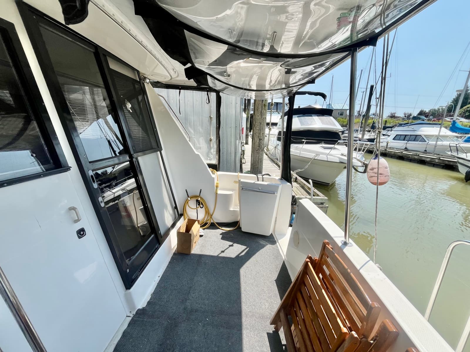 1996 Bayliner 3988 39