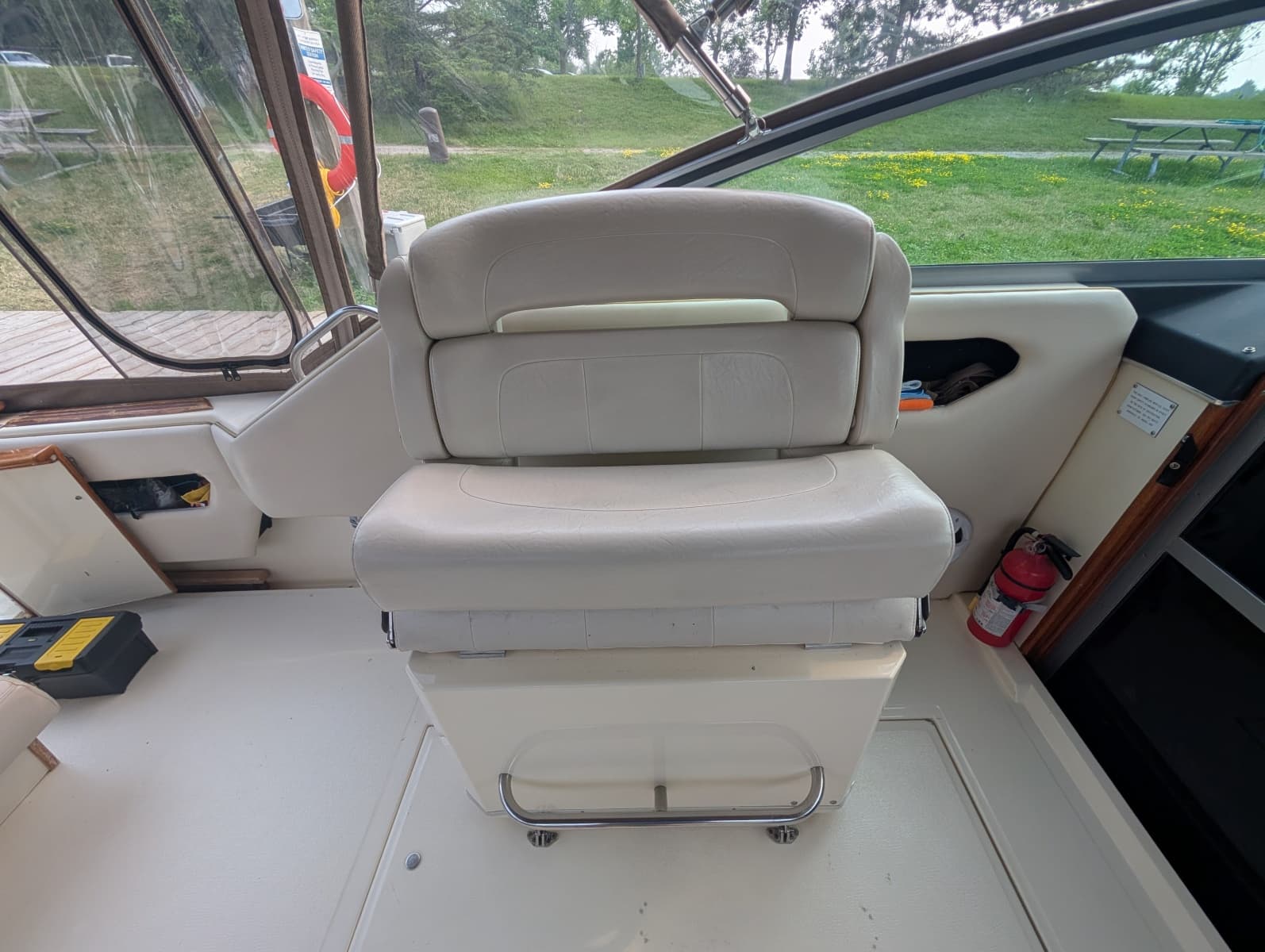 1986 Sea Ray 300 Weekender 30