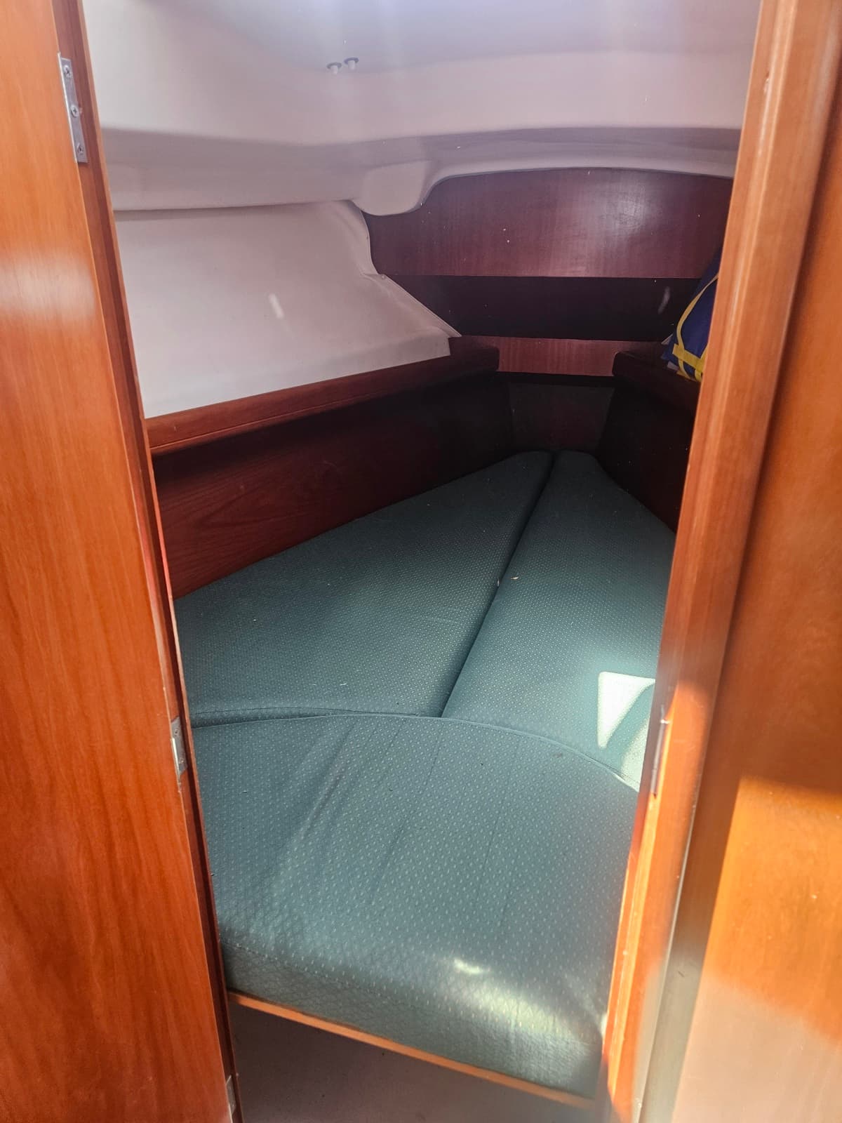 2003 Beneteau 311 31
