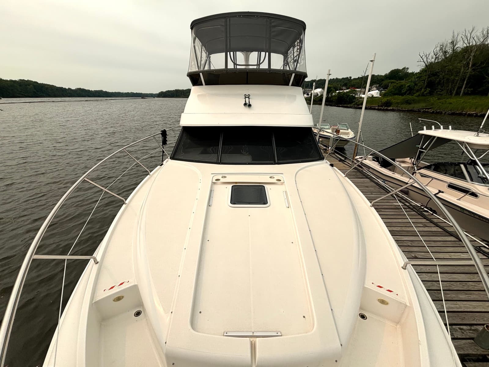 2000 Silverton 422 Motor Yacht