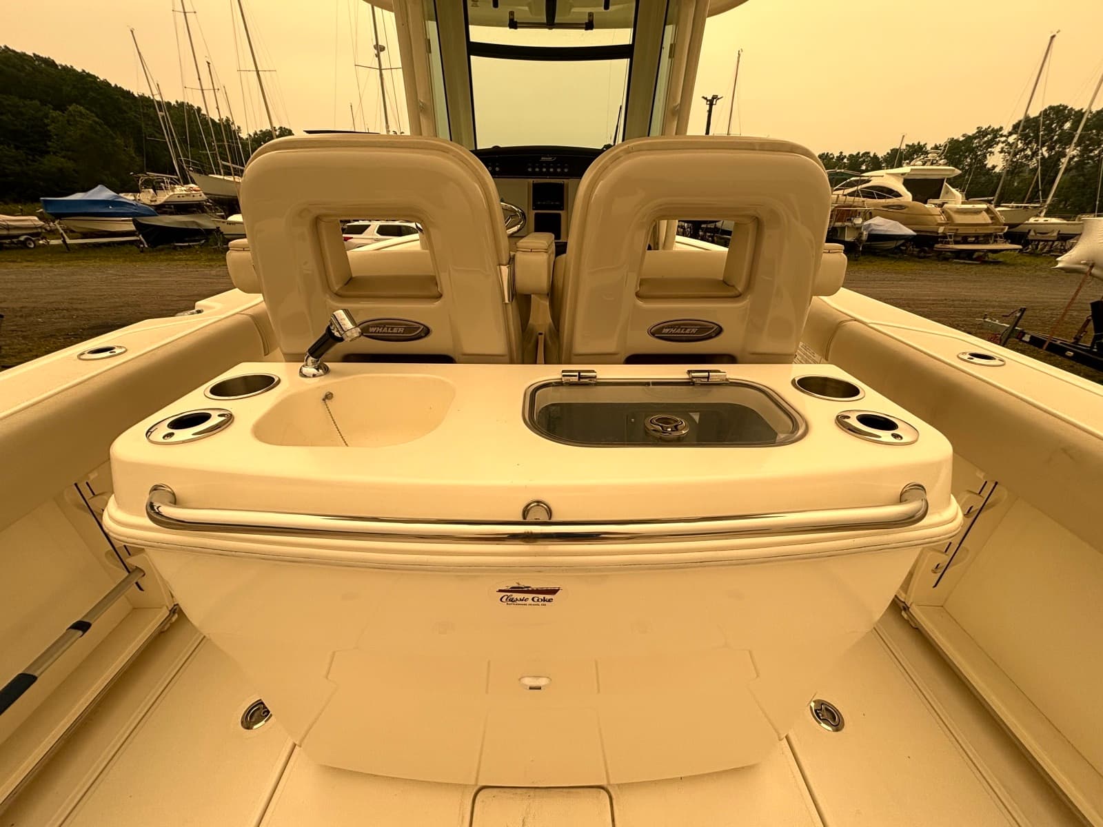 2018 Boston Whaler 280 Outrage