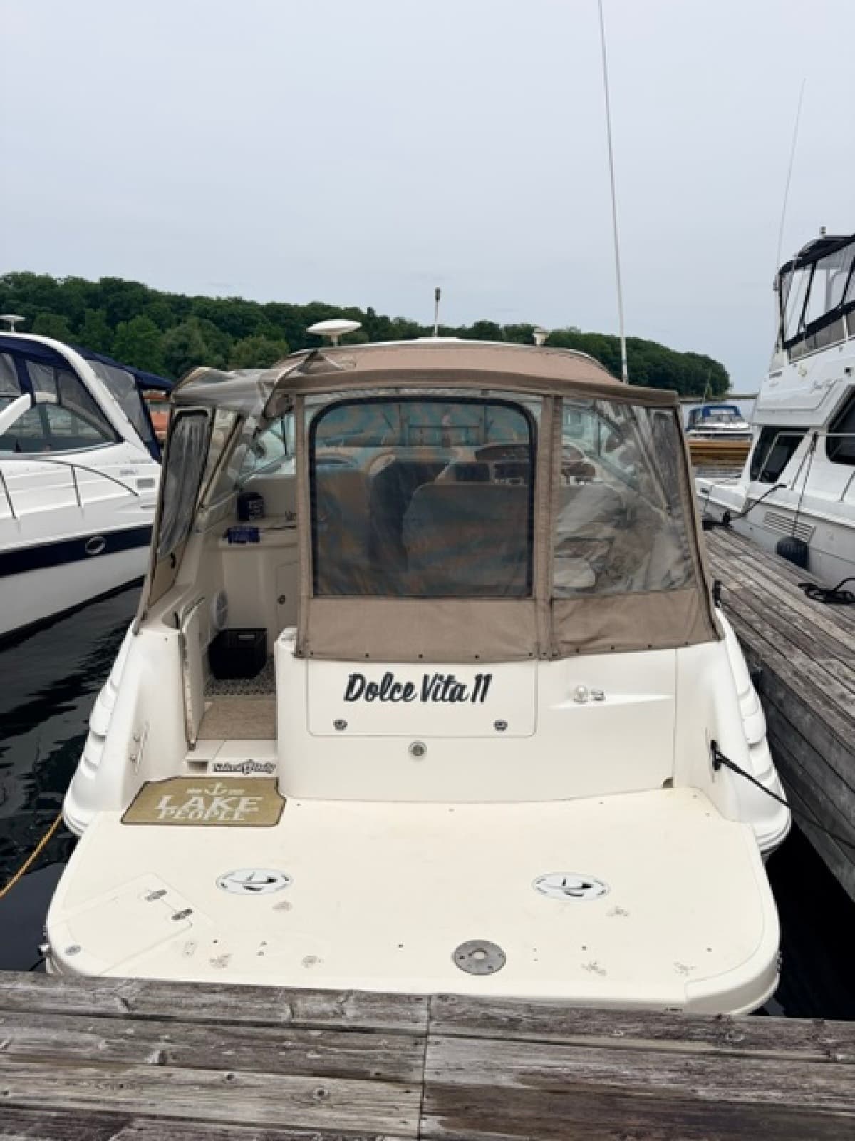 1997 Sea Ray Sundancer 330
