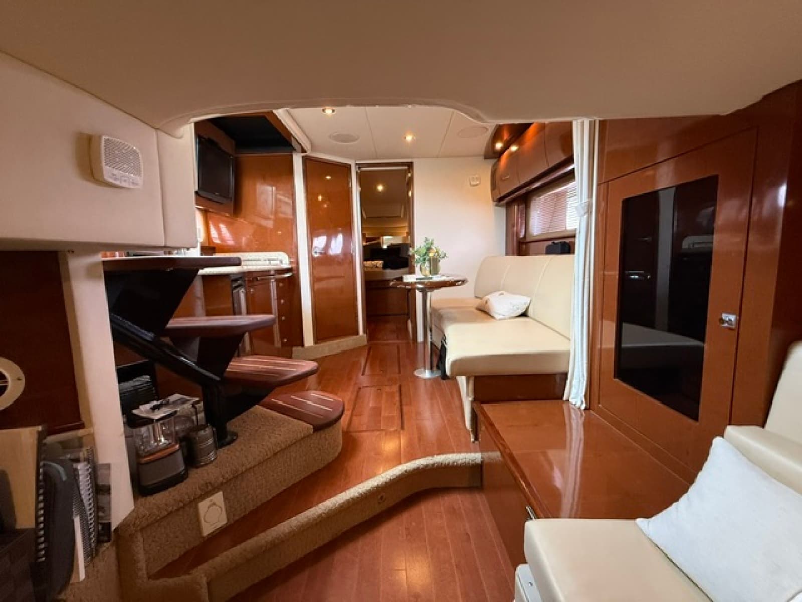 2008 Sea Ray 38 Sundancer