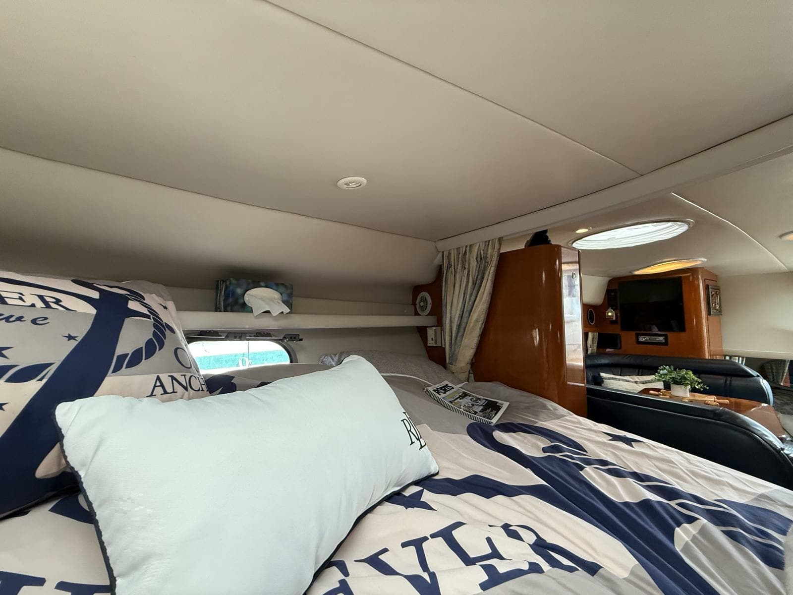 2001 Four Winns  328 Vista