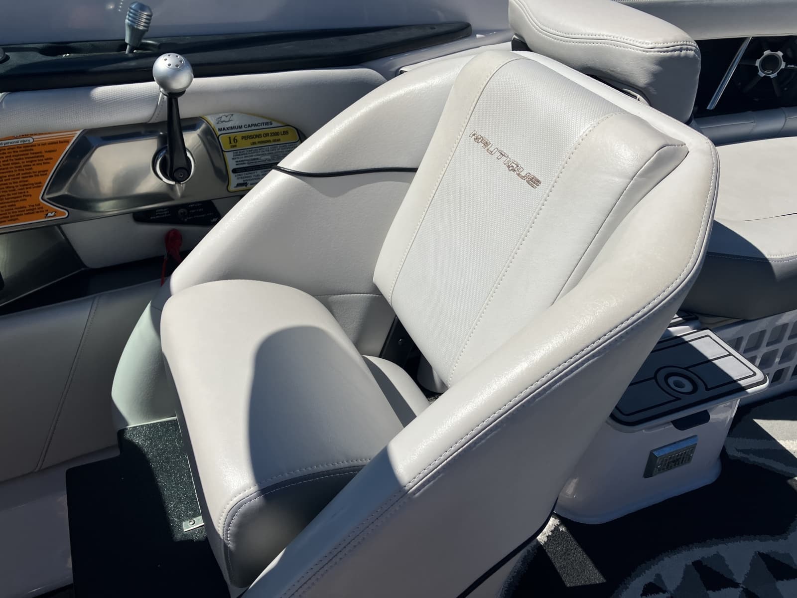 2011 Nautique Super Air Nautique 230