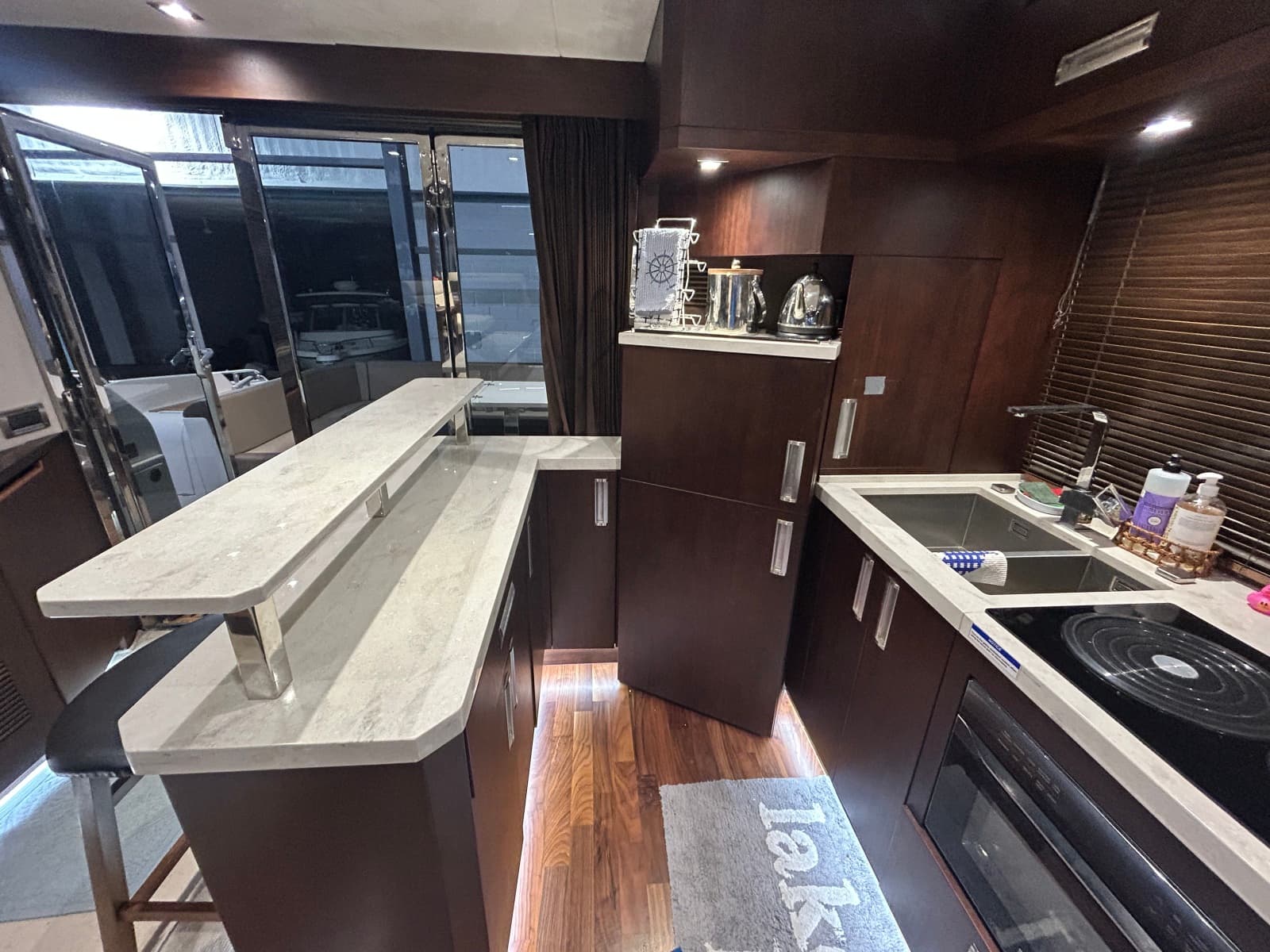 2018 Galeon 560 Sky 56