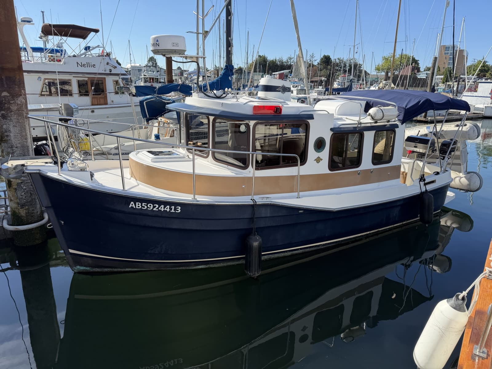 2010 Ranger Tugs R-25