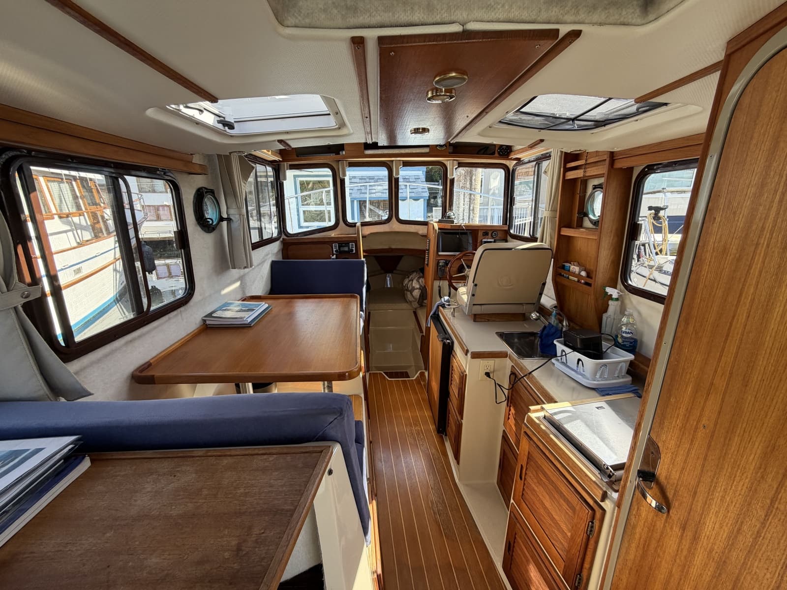 2010 Ranger Tugs 25 SC