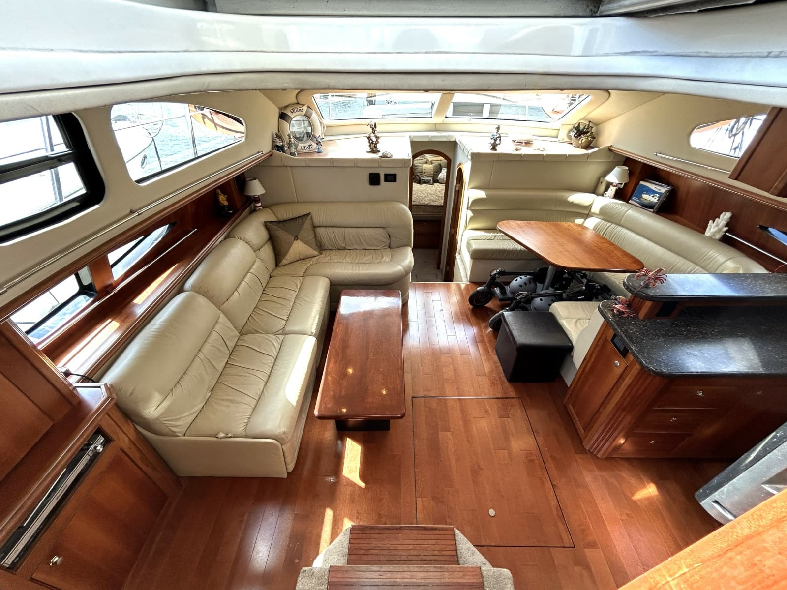 2007 Cruisers Yachts 455