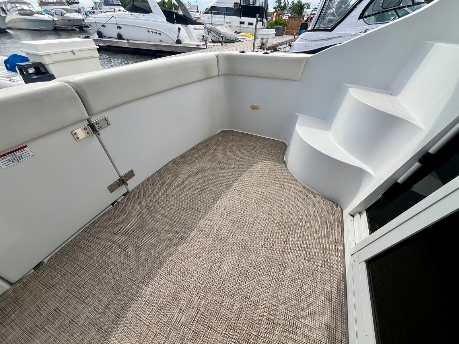 1999 Carver 350 Mariner 35