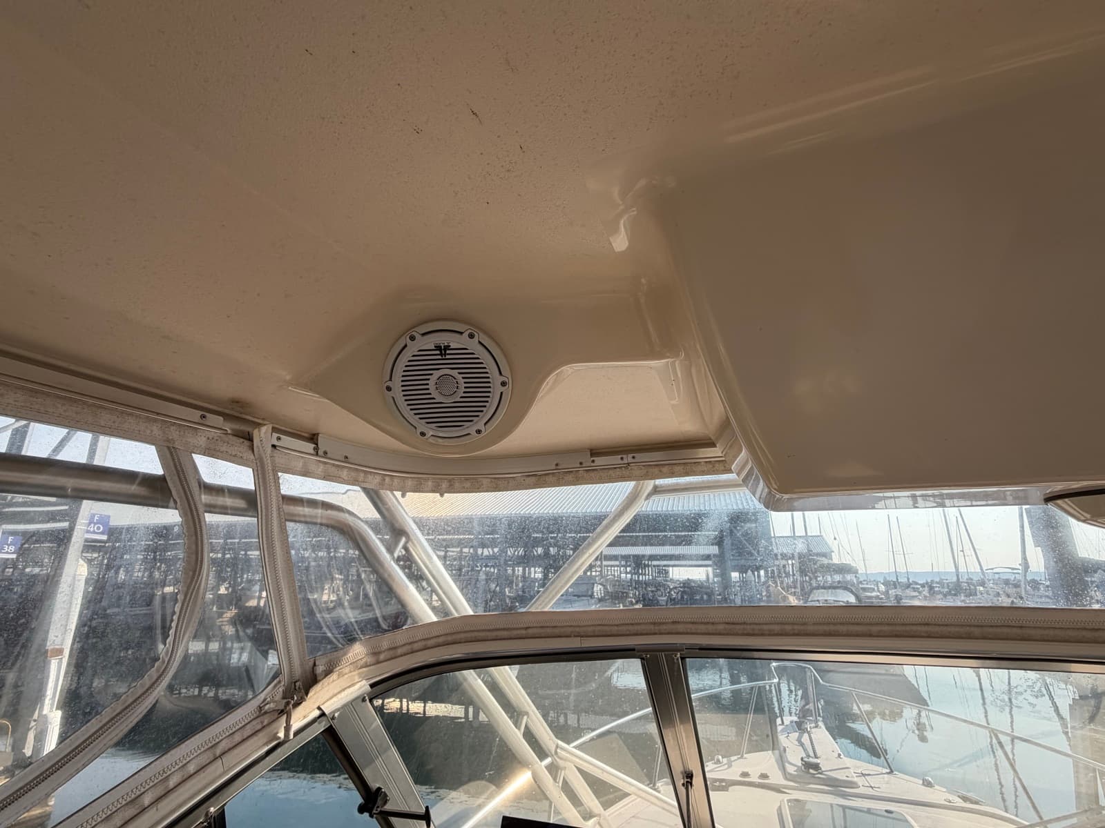 2007 Grady-White Express 305