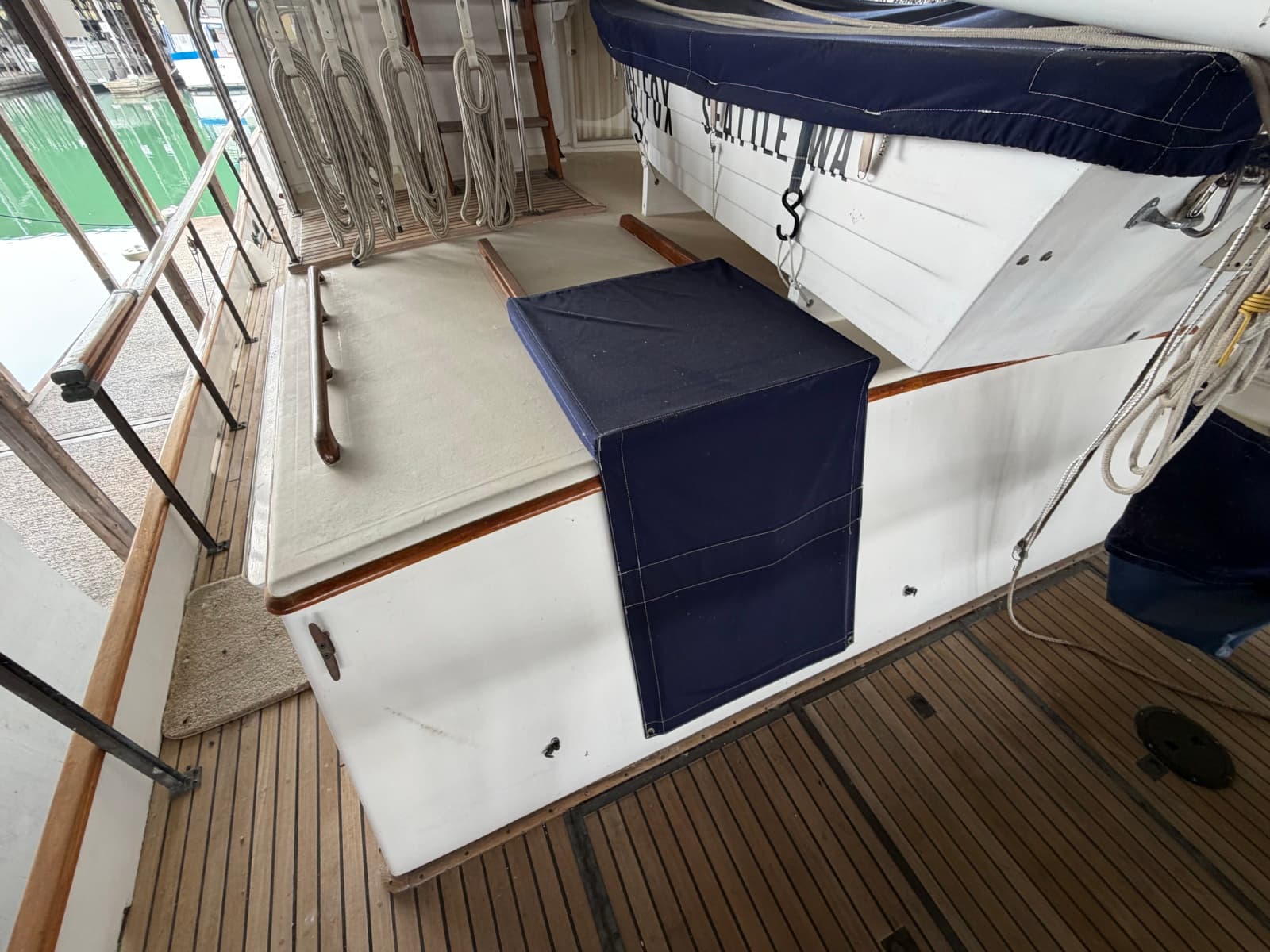 1969 Grand Banks 42 Classic