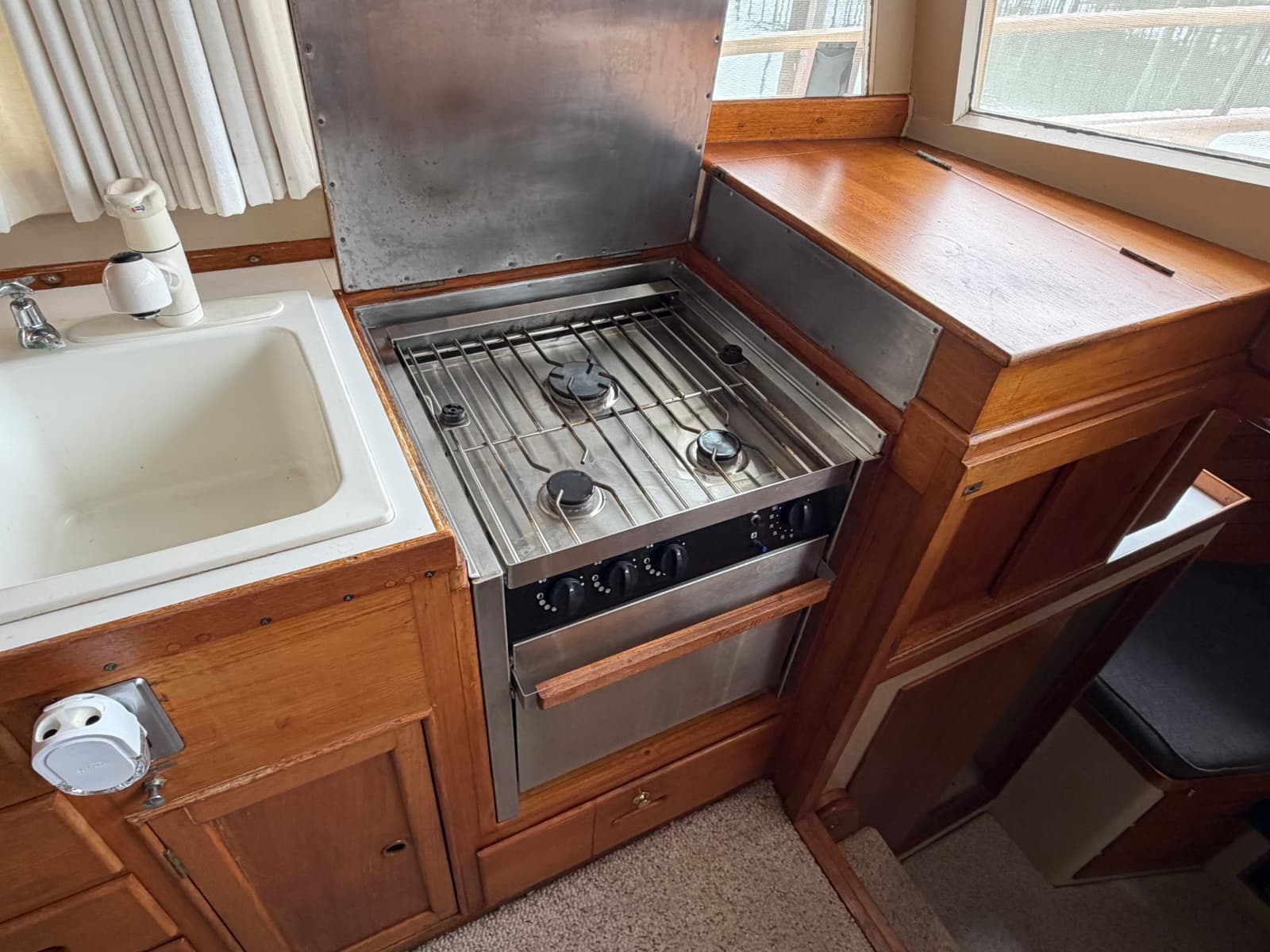 1969 Grand Banks 42 Classic