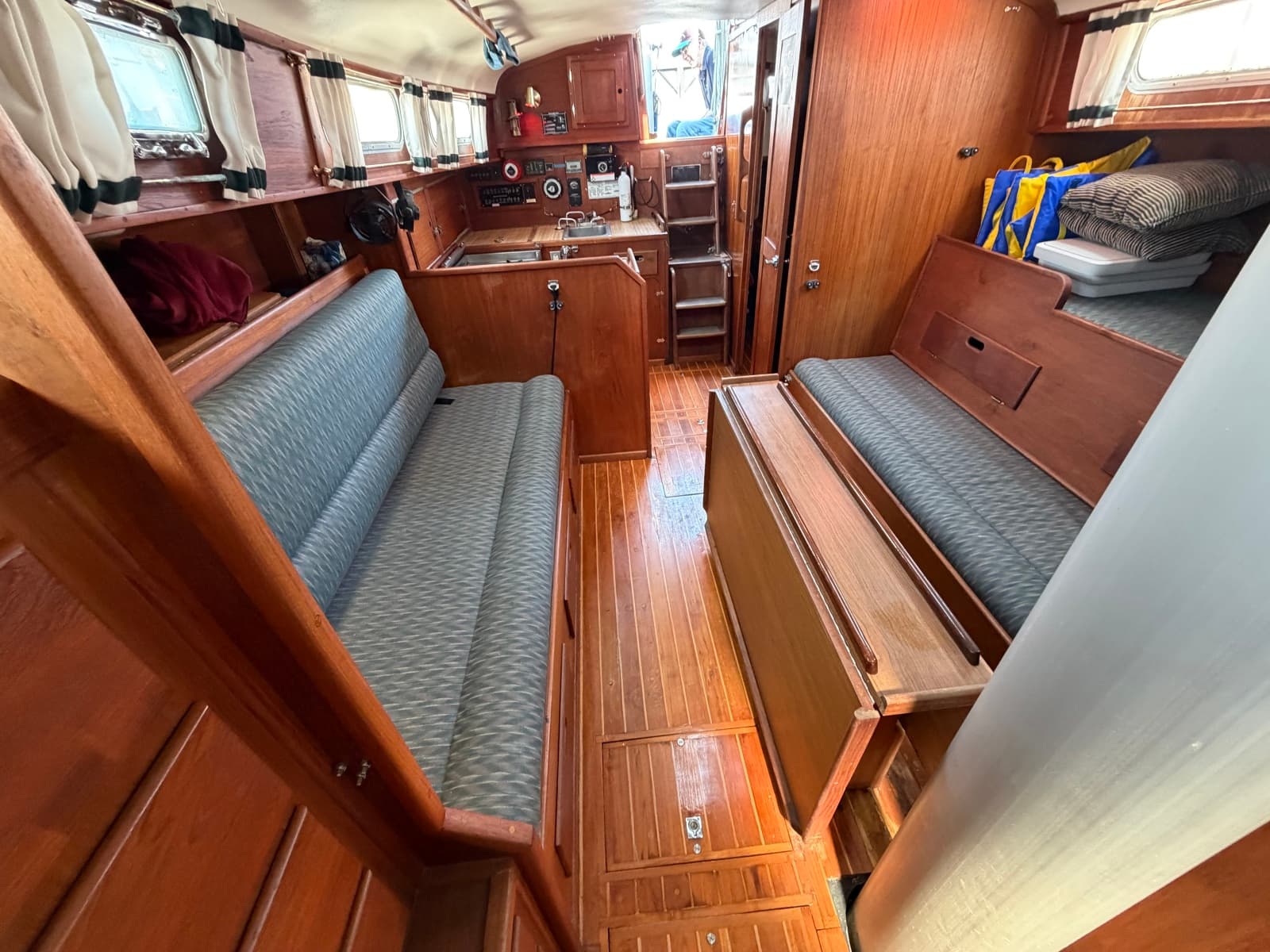 1977 Allied Mistress MKIII