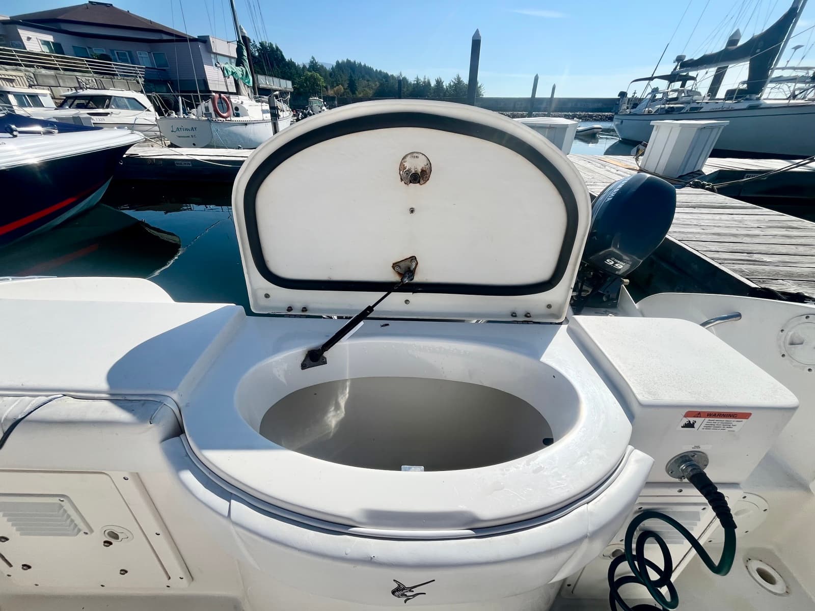 2007 Seaswirl Striper 2301