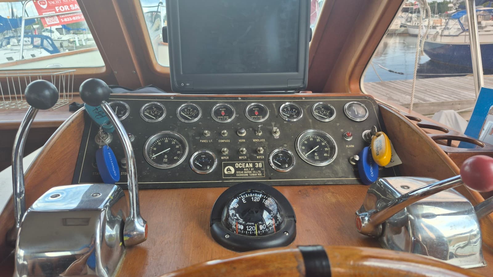 1985 Ocean Alexander  38 Double Cabin