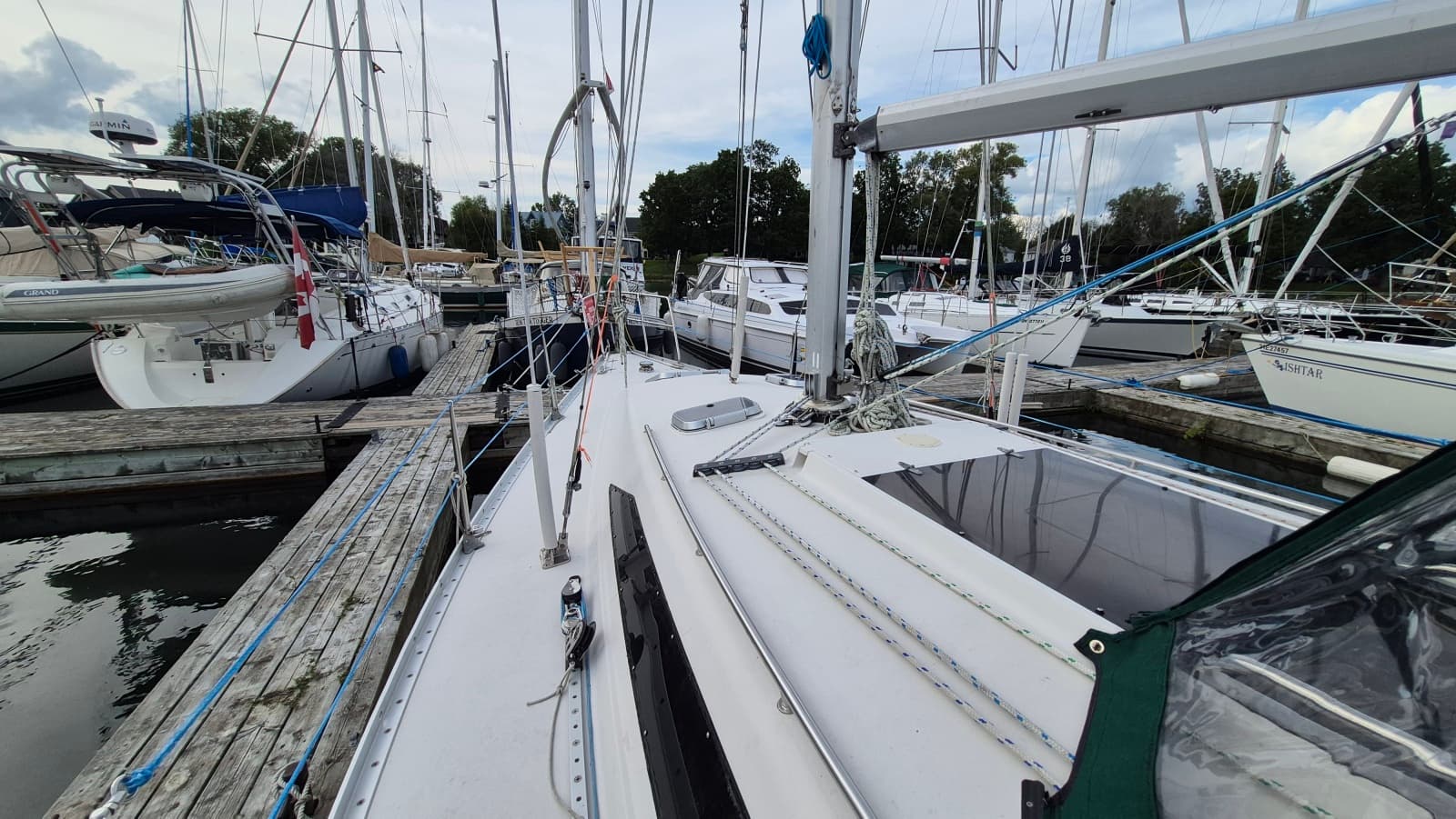 1988 Canadian Sailcraft CS 36 MERLIN