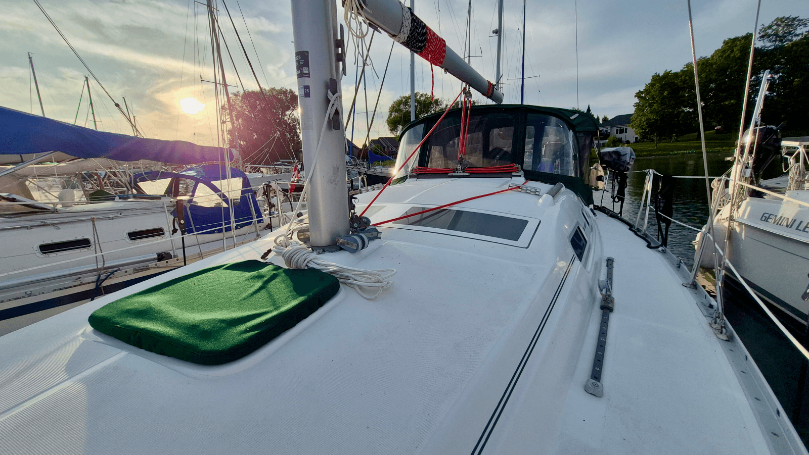 2005 Beneteau  323