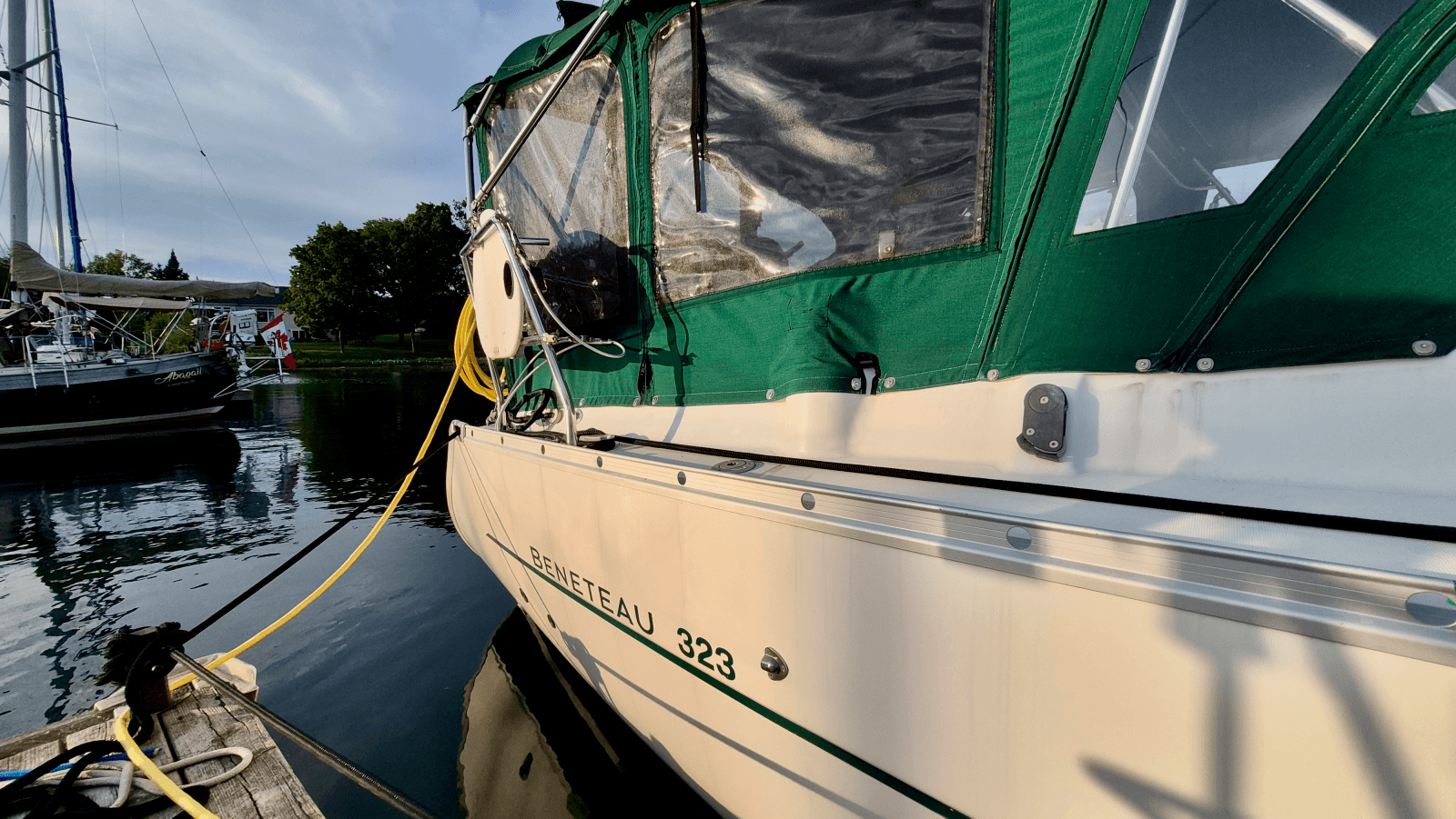 2005 Beneteau  323
