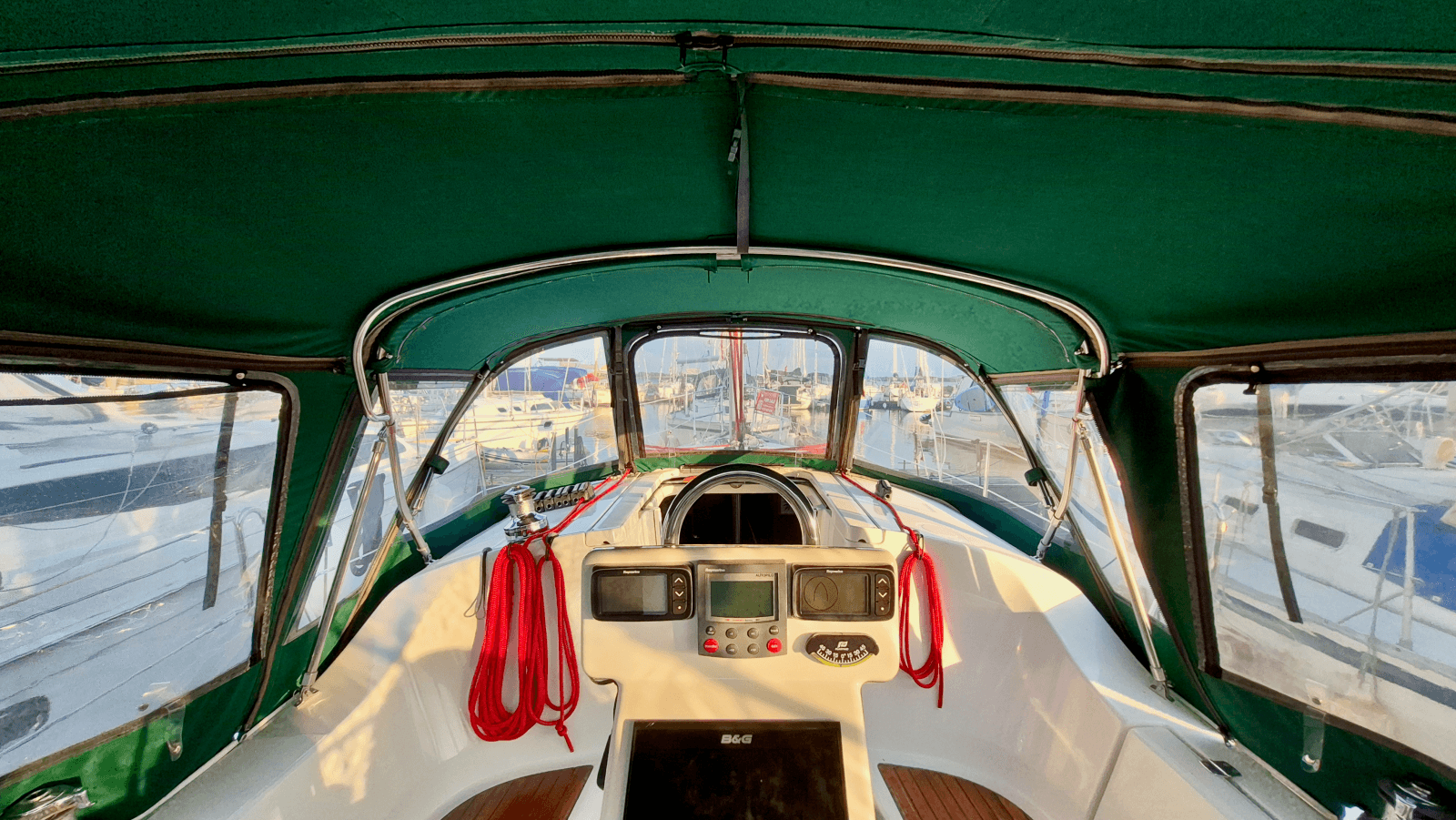 2005 Beneteau  323