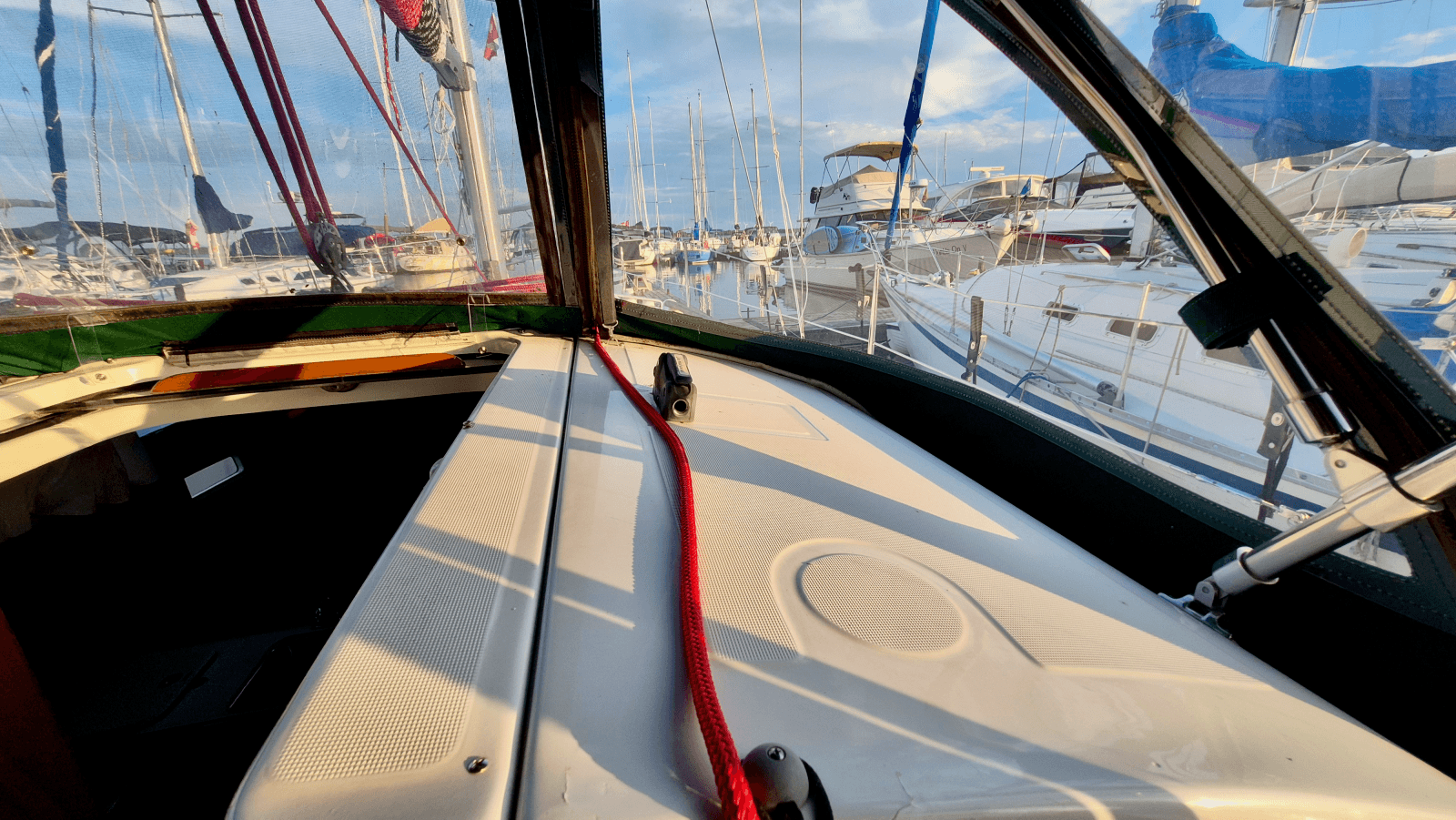 2005 Beneteau  323