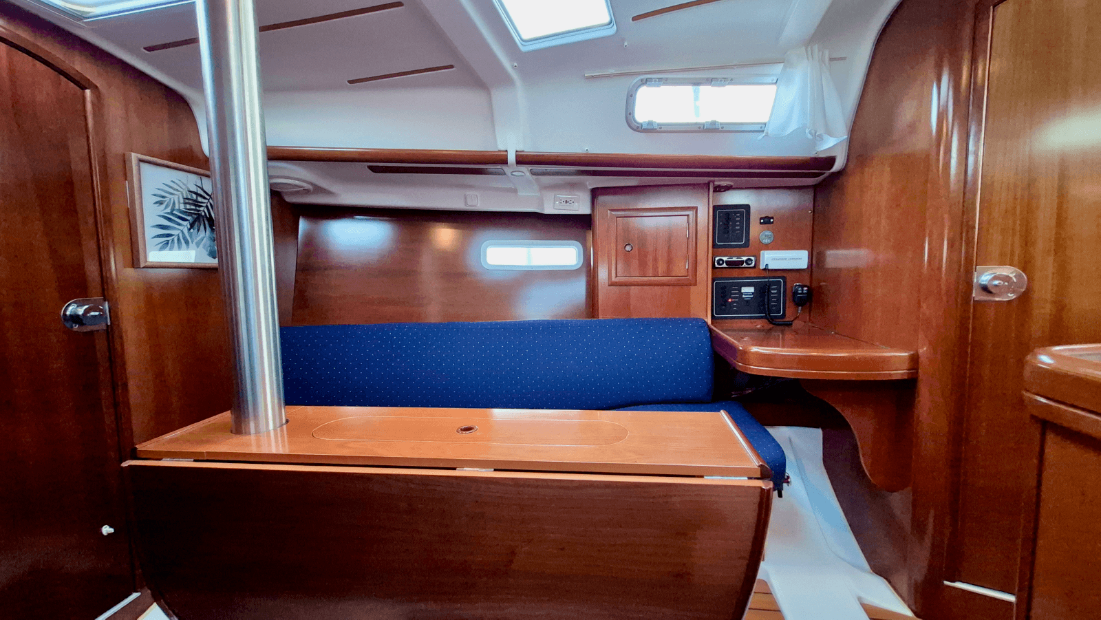 2005 Beneteau  323