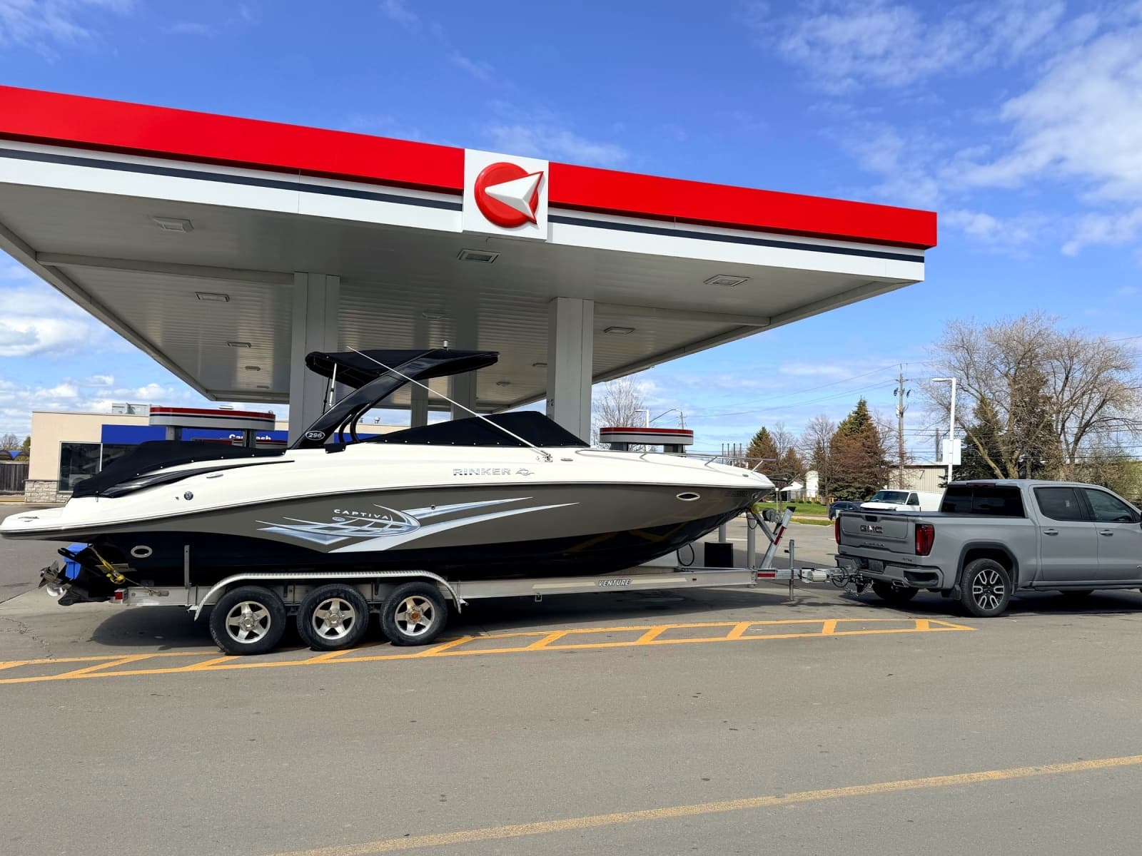 2011 Rinker 296 Captiva