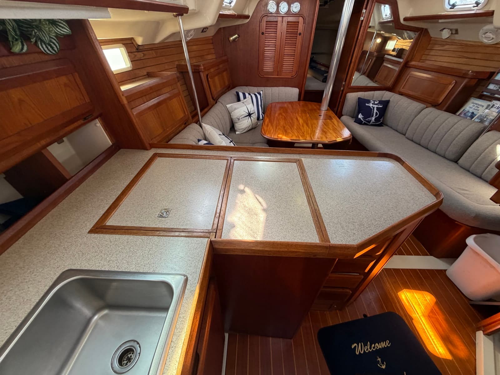 1990 Hunter Legend 37.5