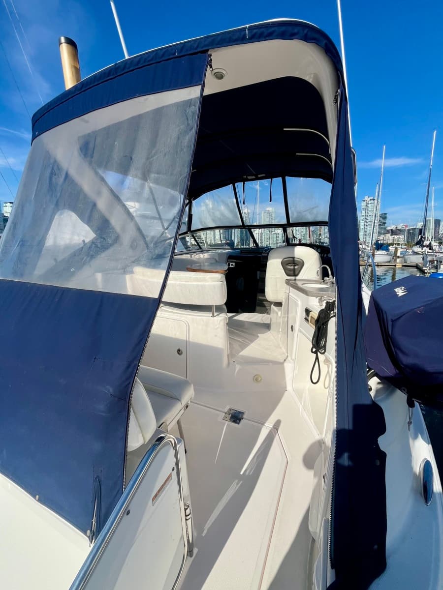 2009 Regal 3060 Window Express