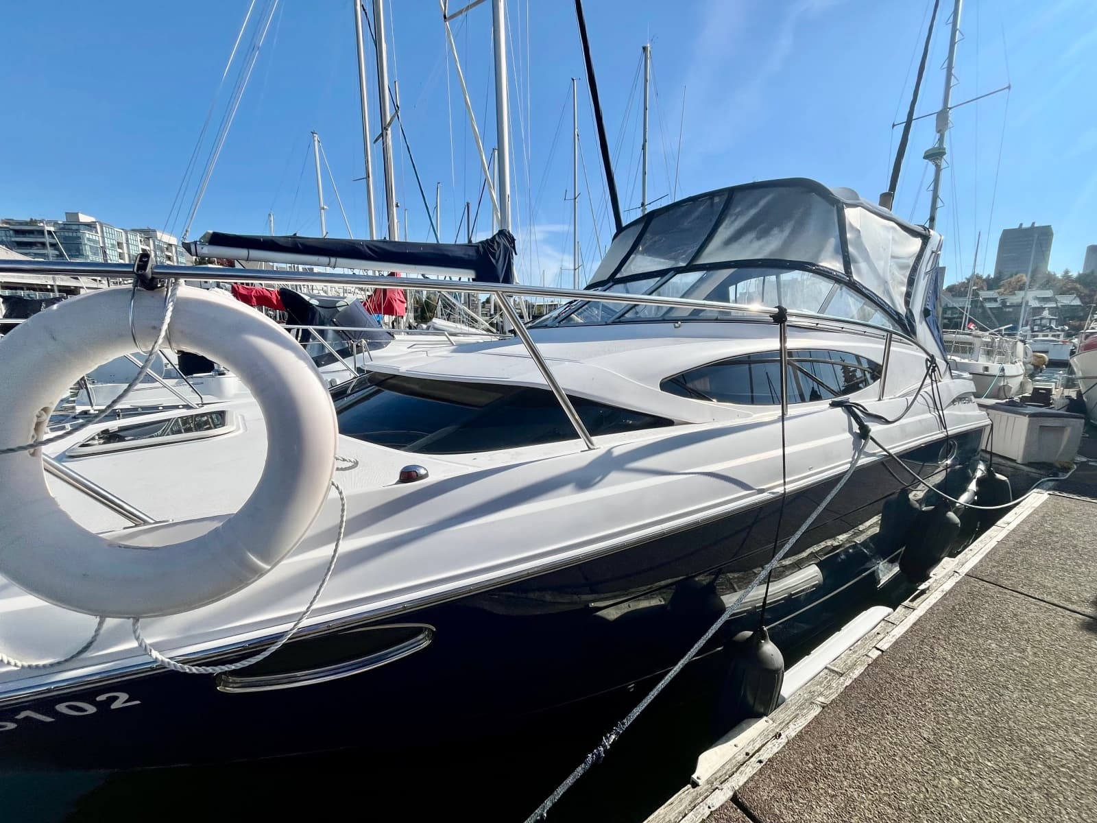2009 Regal 3060 Window Express