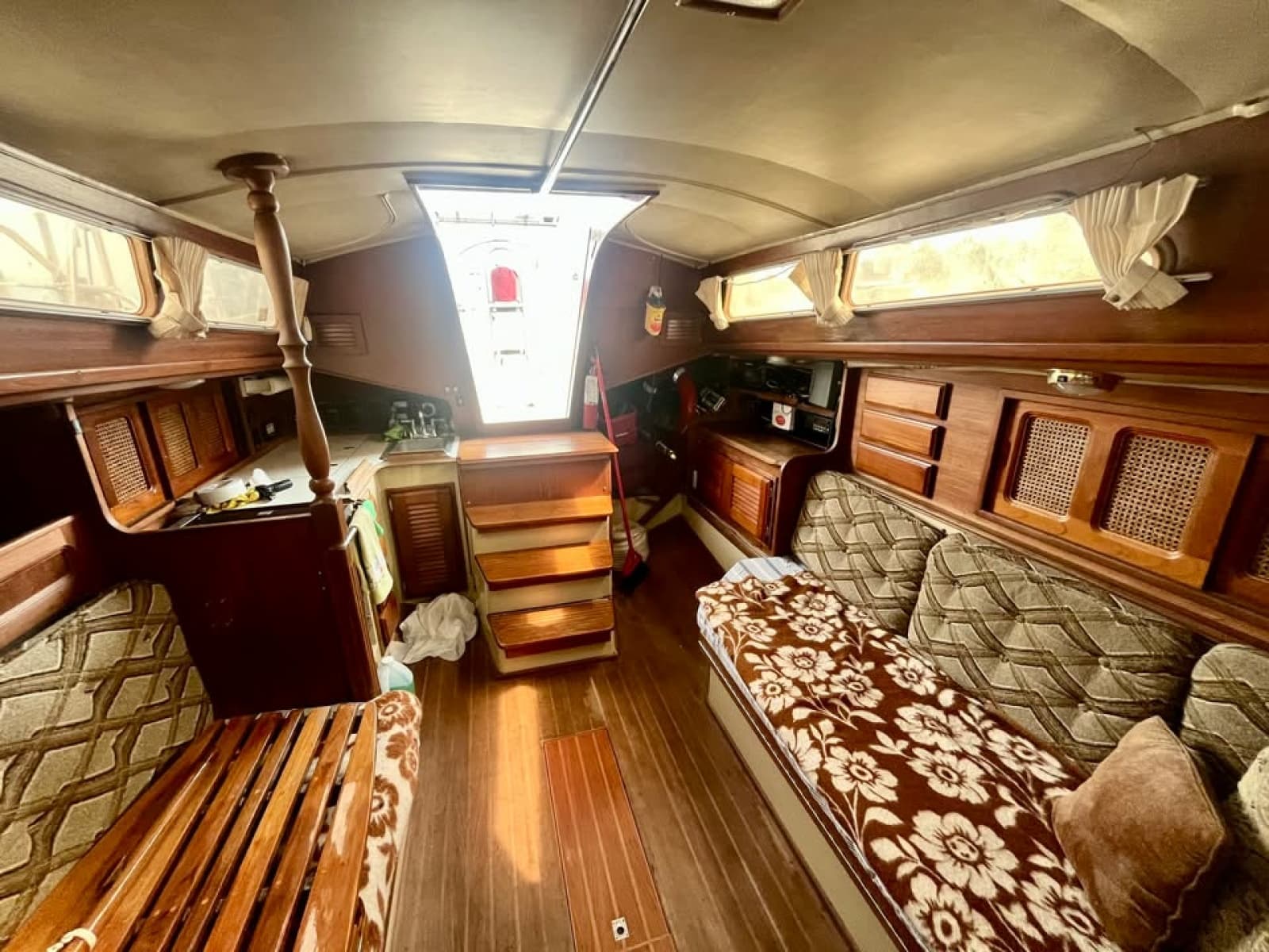 1981 Islander  36