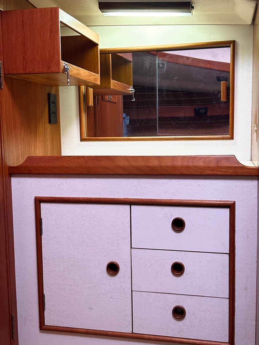 1984 Hinterhoeller Nonsuch 30 Ultra