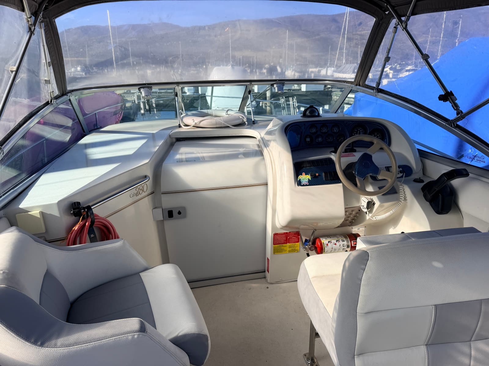 1995 Larson Cabrio 280