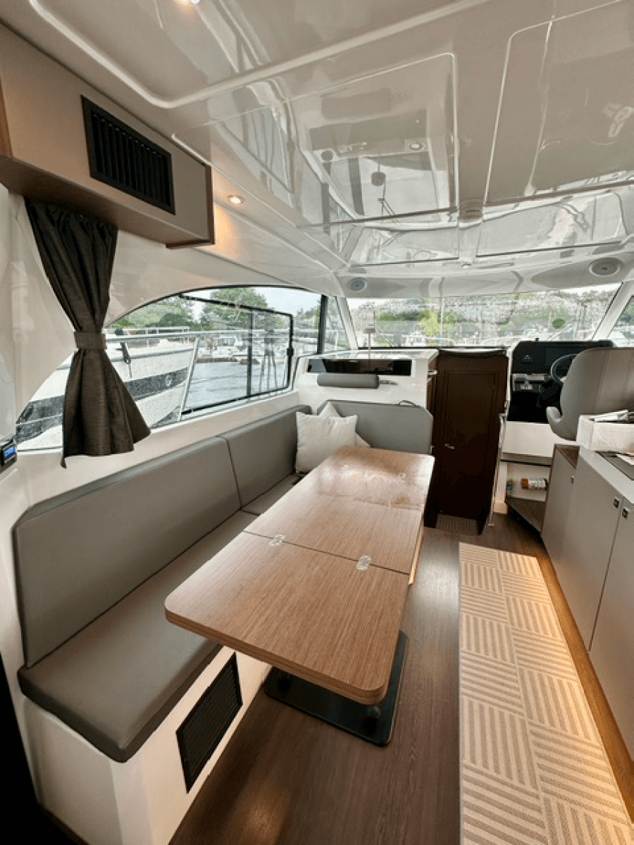 2024 Beneteau  Antares 11 Fly